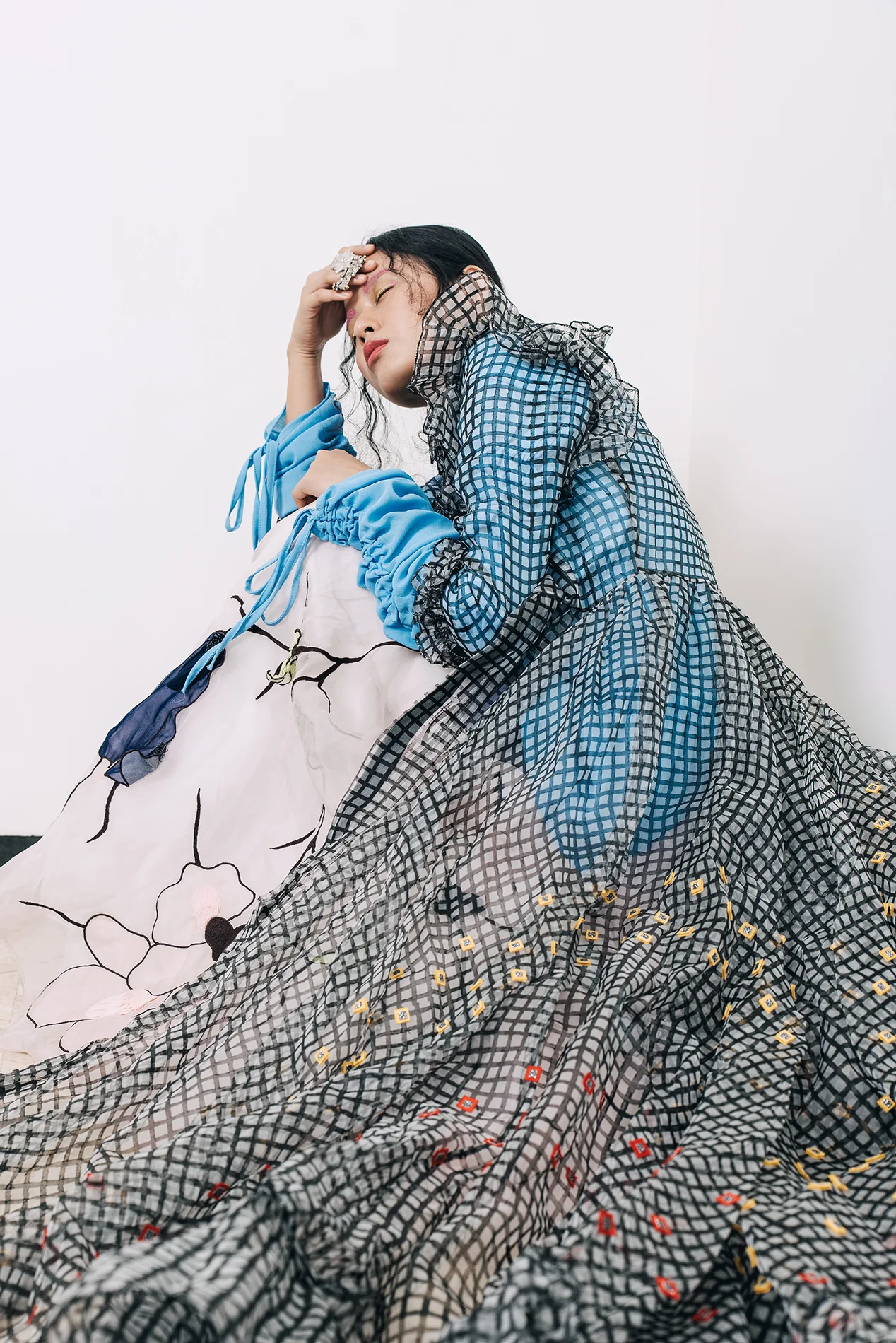 Blue Top – MADISON Black Top – LECOANET & HEMANT Cape – VIDHI WADHWANI Skirt – ESHAANI JAYASWAL Ring – LARA MORAKHIA Footwear – THE HEEL HUSTLE