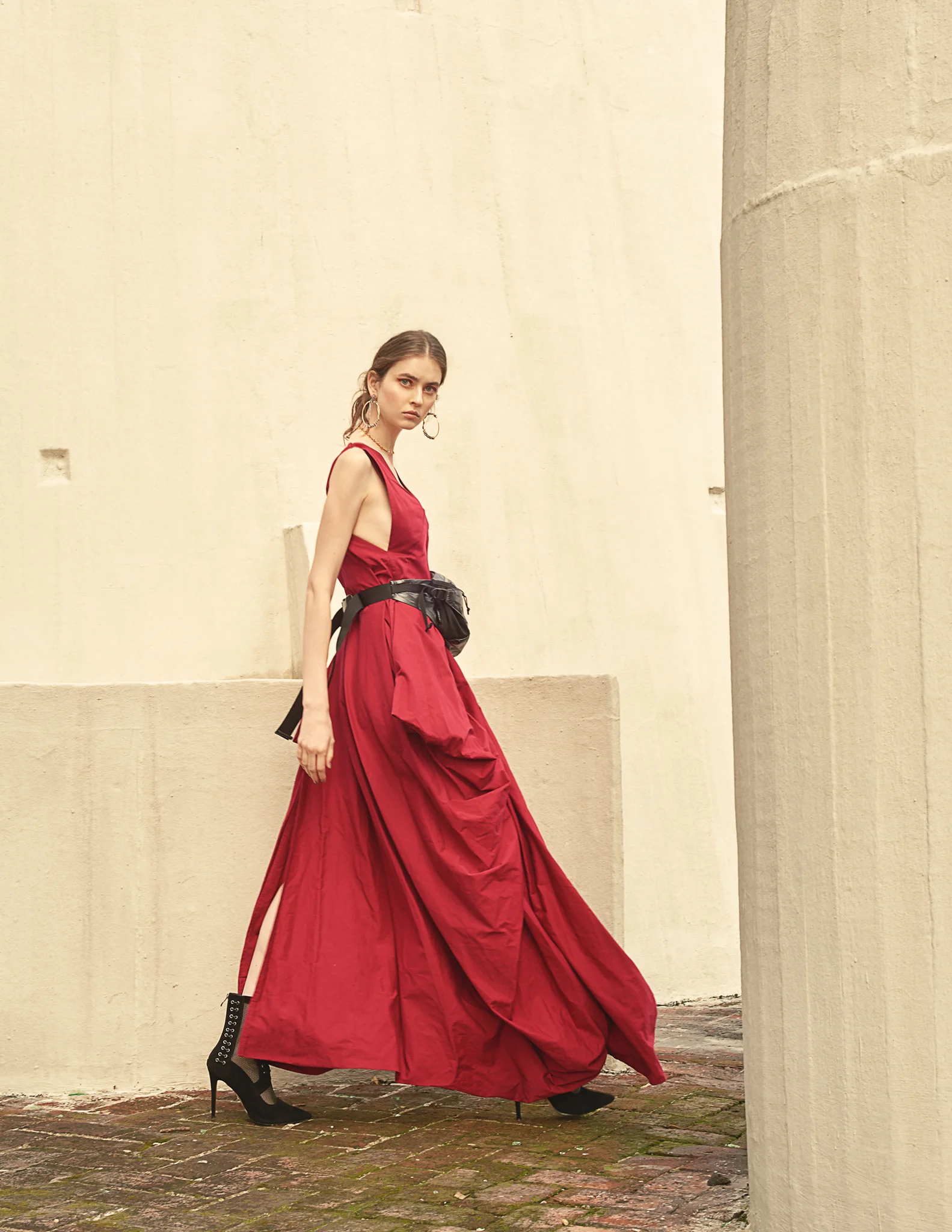 Earrings Dulce Claro Necklace Dulce Claro Dress Malafacha Waist Bag Supreme Shoes Rebeca Miranda