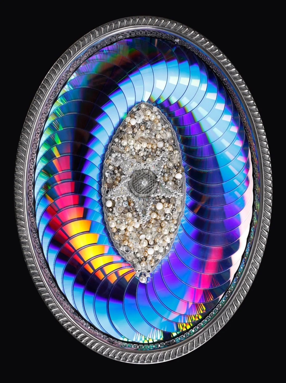 Comet Pearl Table