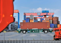 091111_hamburg_port_3.jpg