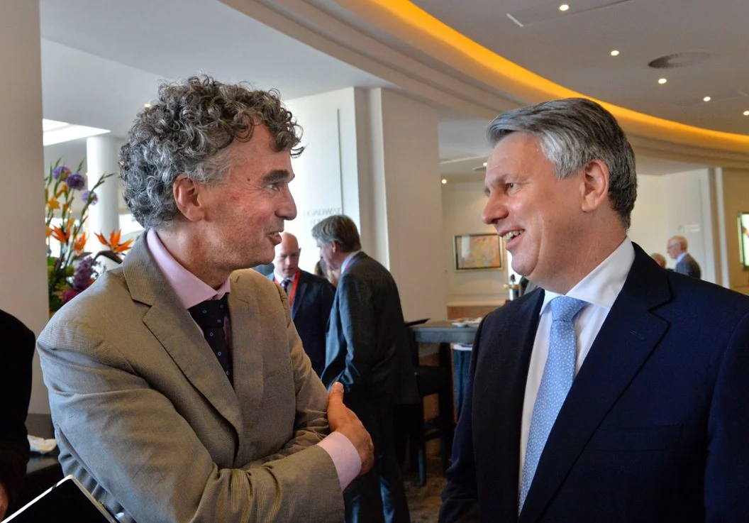 Mark van Baal en Ben van Beurden.jpeg