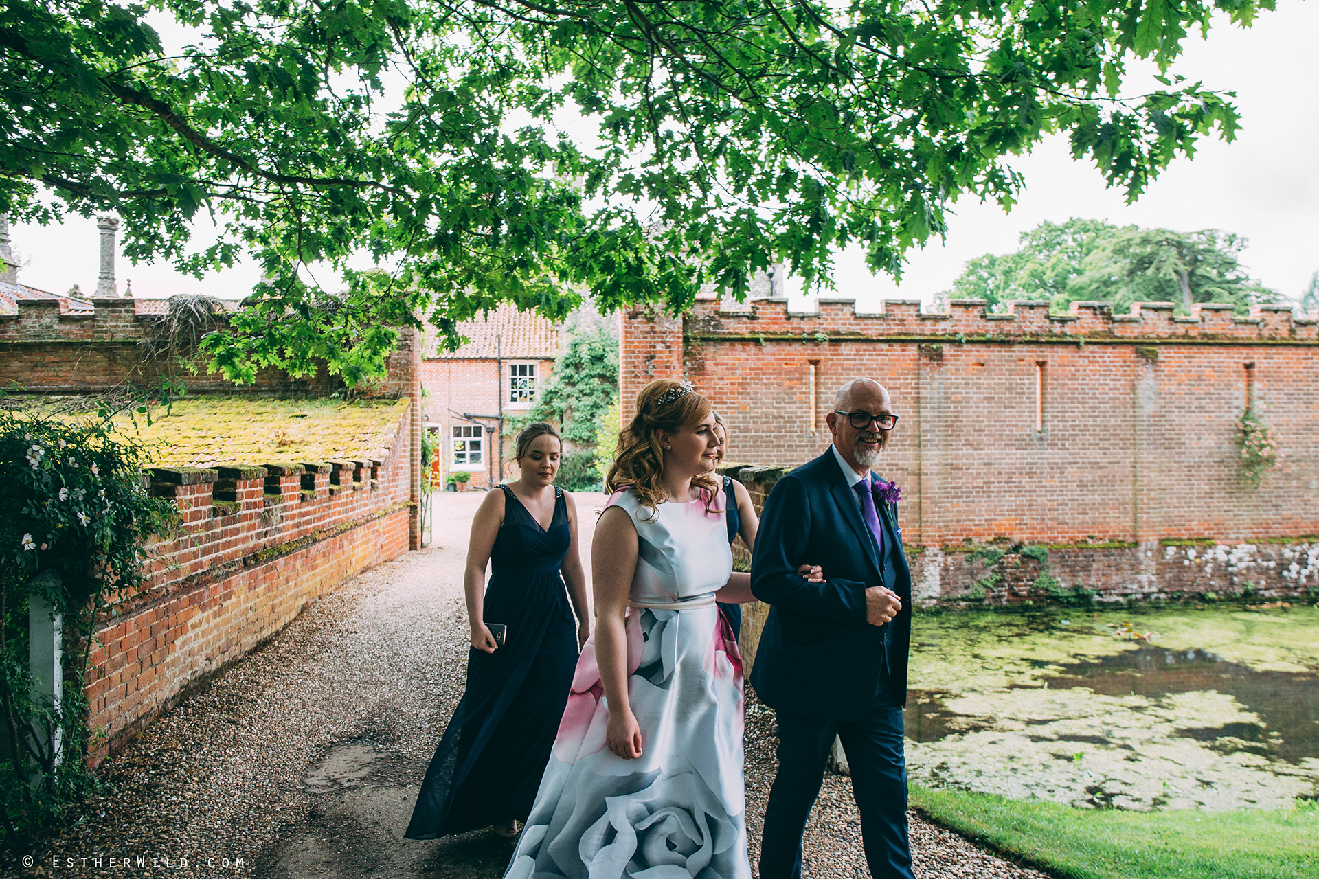 Norfolk_Wedding_Photographer_Mannington_Hall_Country_Esther_Wild_0009.jpg