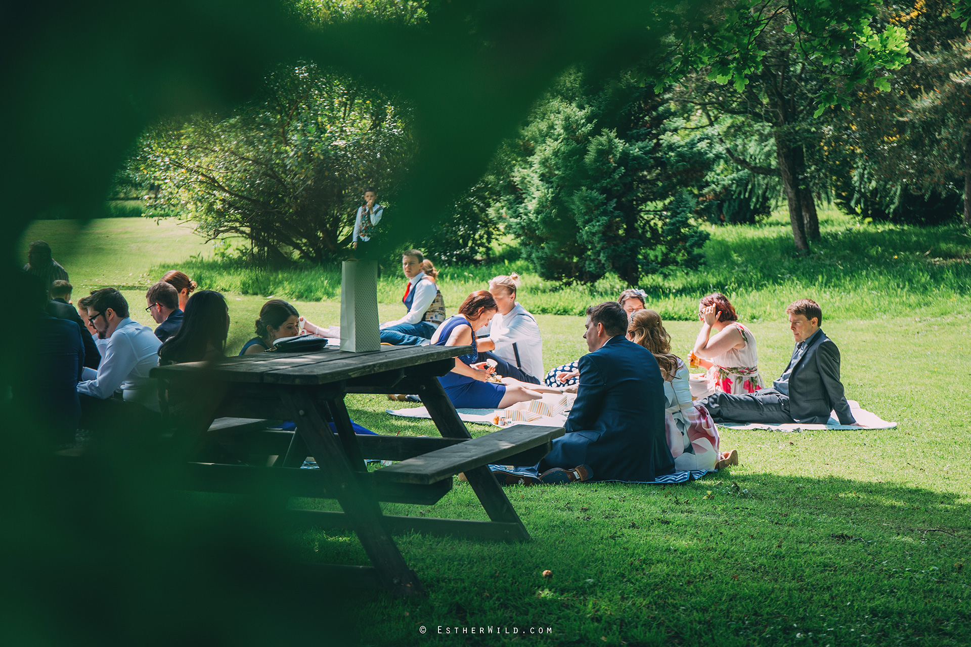 Norfolk_Wedding_Photographer_Mannington_Hall_Country_Esther_Wild_0524.jpg