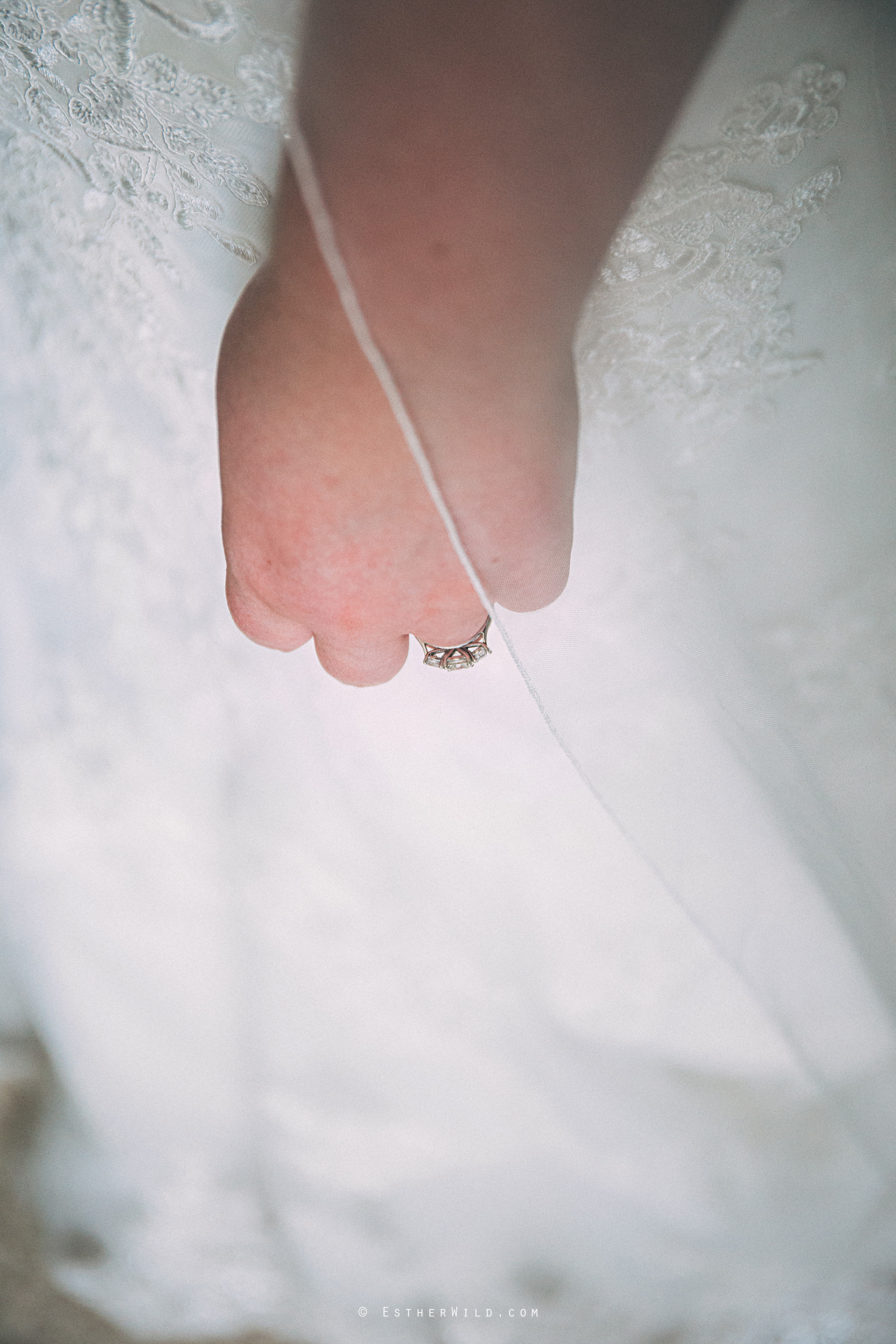 Norfolk_Wedding_Photographer_Mannington_Hall_Country_Esther_Wild_0820.jpg