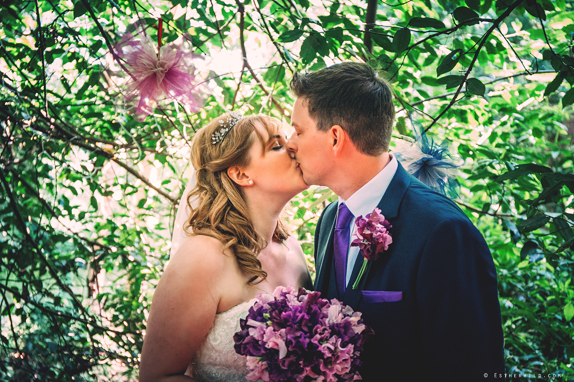 Norfolk_Wedding_Photographer_Mannington_Hall_Country_Esther_Wild_1097.jpg