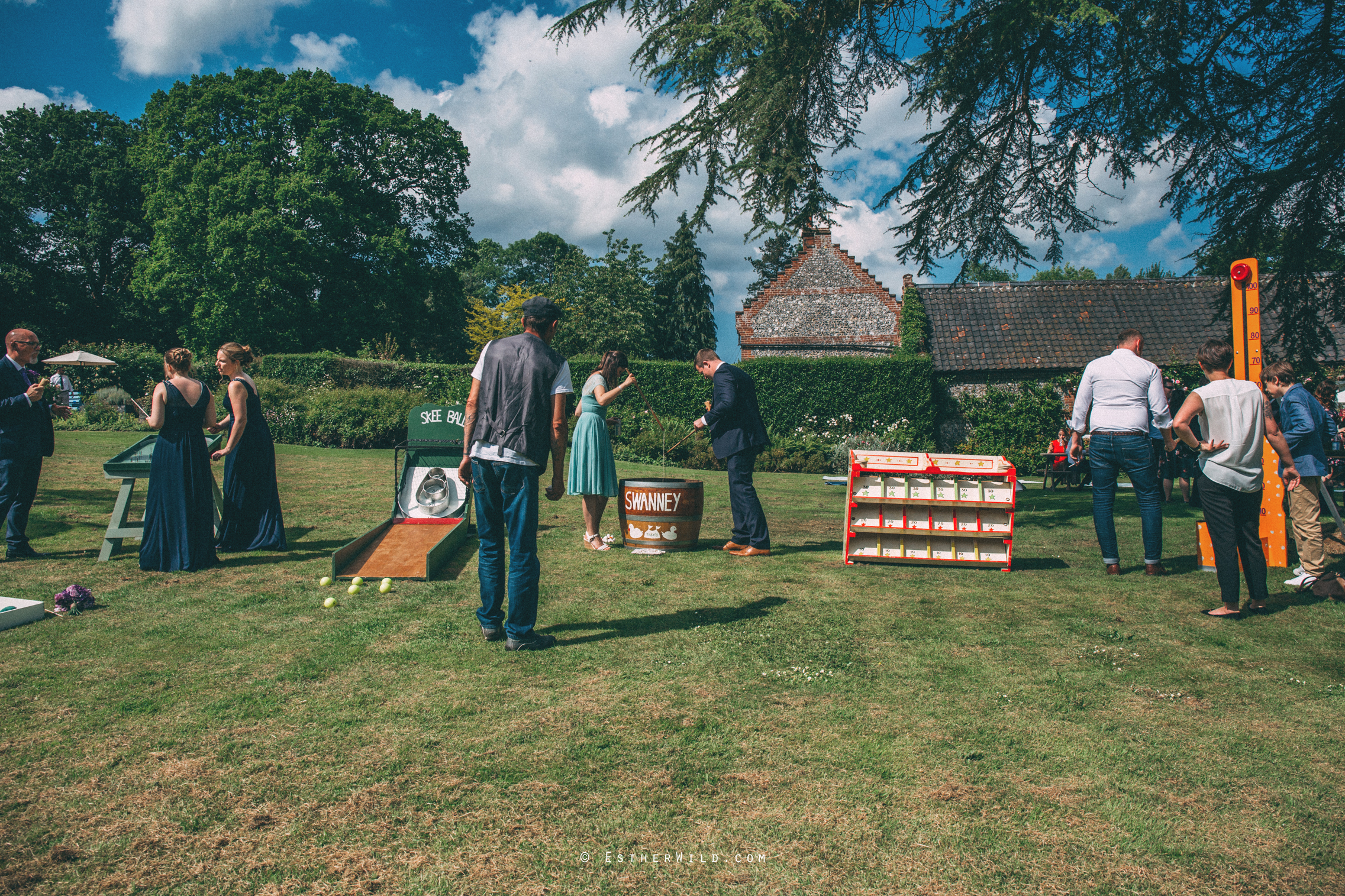 Norfolk_Wedding_Photographer_Mannington_Hall_Country_Esther_Wild_1532.jpg