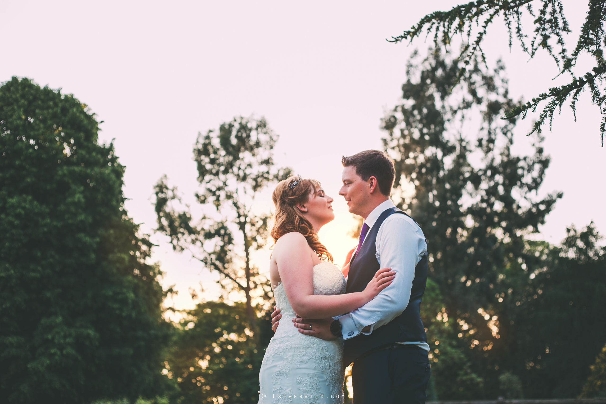 Norfolk_Wedding_Photographer_Mannington_Hall_Country_Esther_Wild_2538.jpg