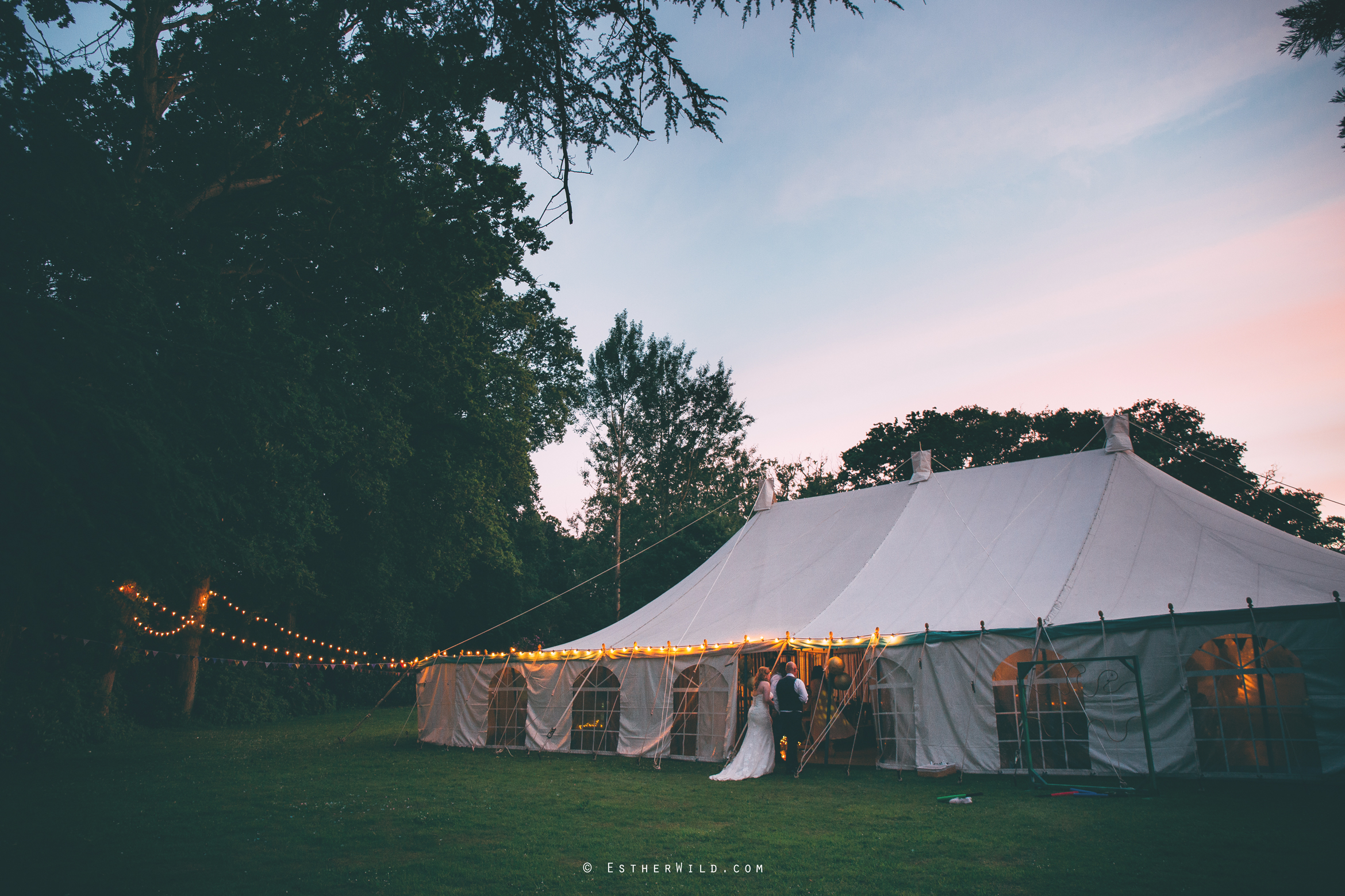 Norfolk_Wedding_Photographer_Mannington_Hall_Country_Esther_Wild_2798.jpg