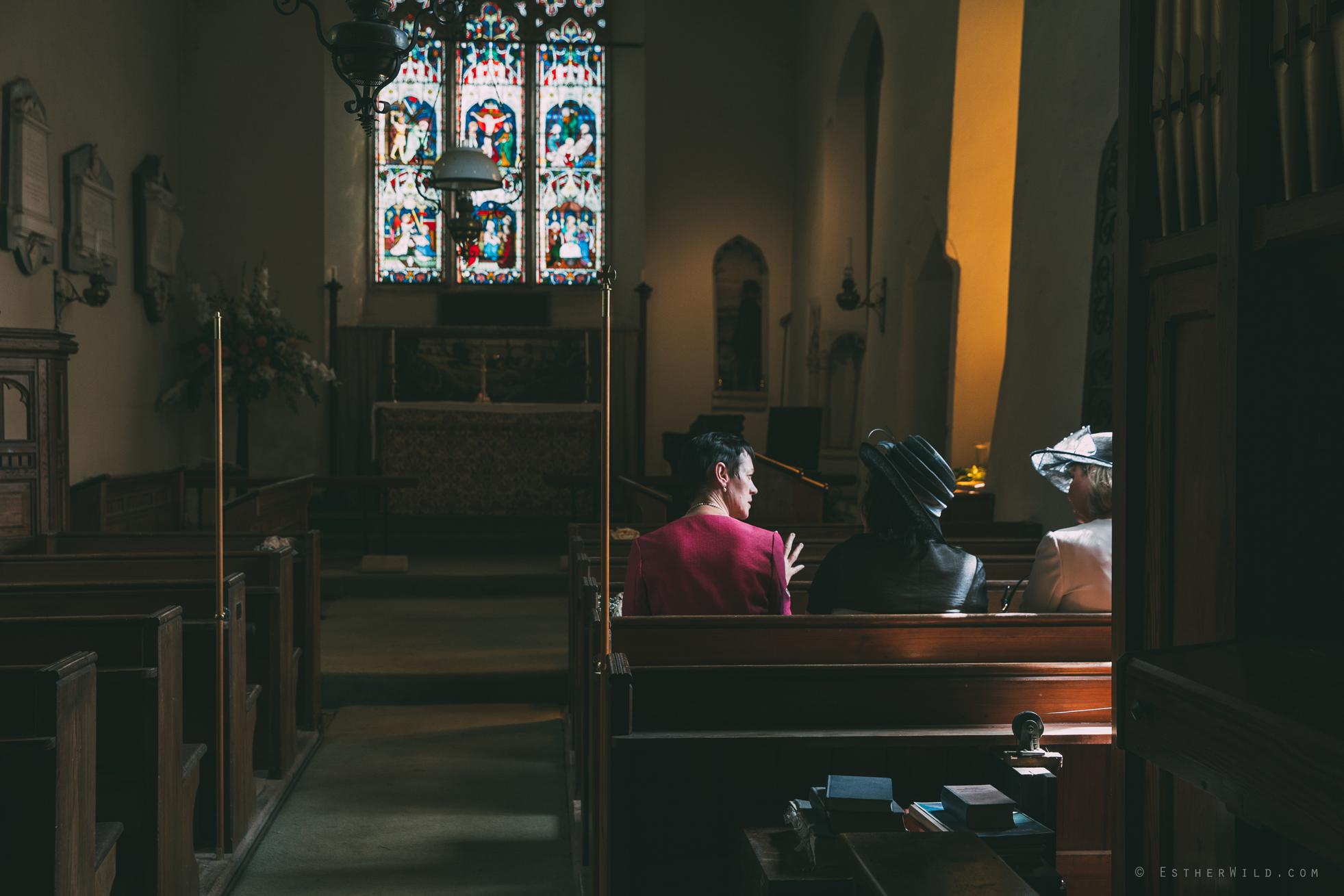 Norfolk_Wedding_Photographer_East_Lexham_RathskellarIMG_0152.jpg