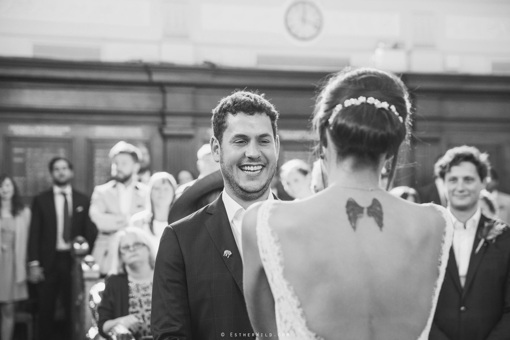 Islington_Town_Hall_Wedding_London_Photographer_Esther_Wild_IMG_4862-1.jpg