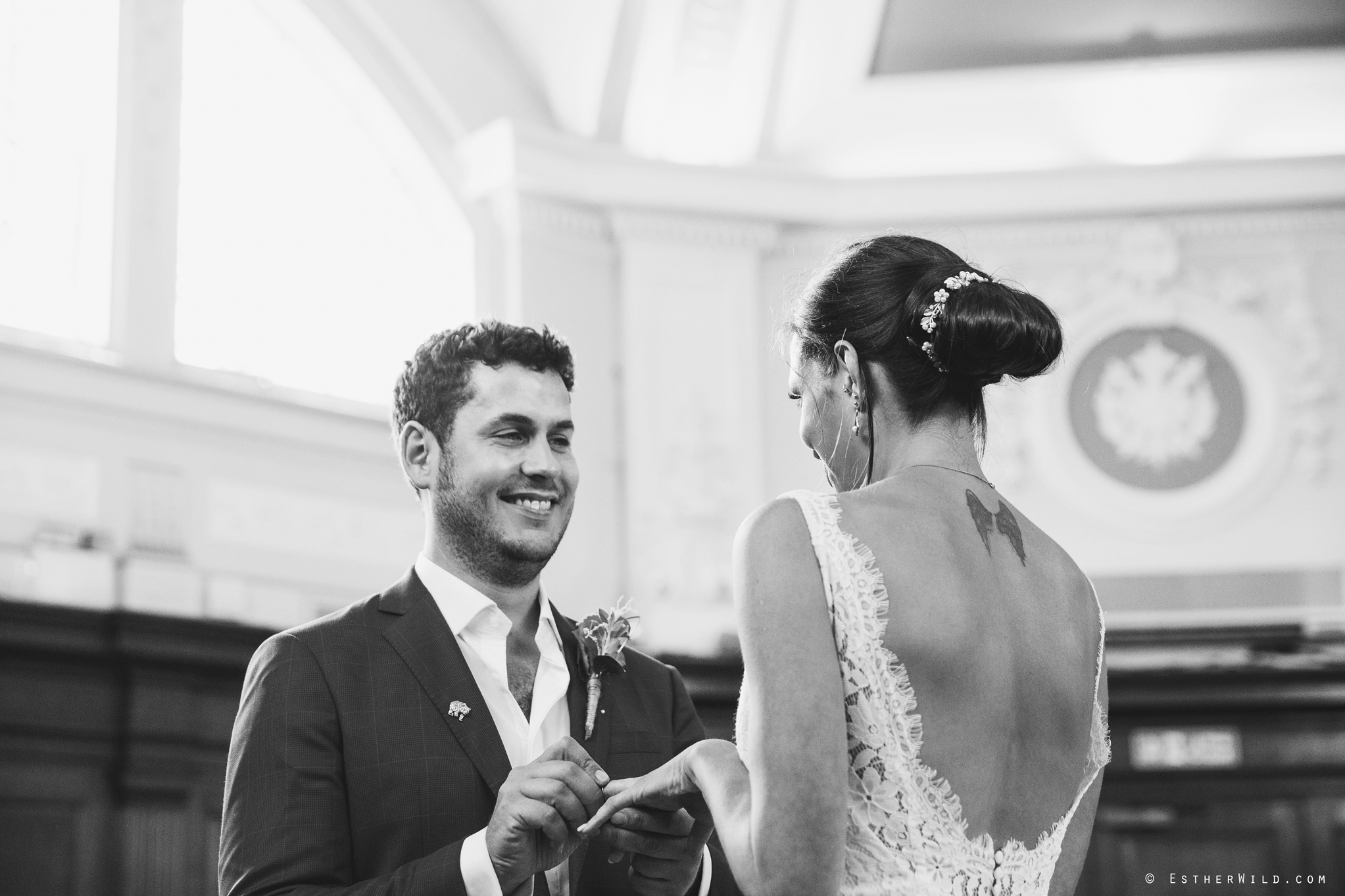 Islington_Town_Hall_Wedding_London_Photographer_Esther_Wild_IMG_4882-1.jpg