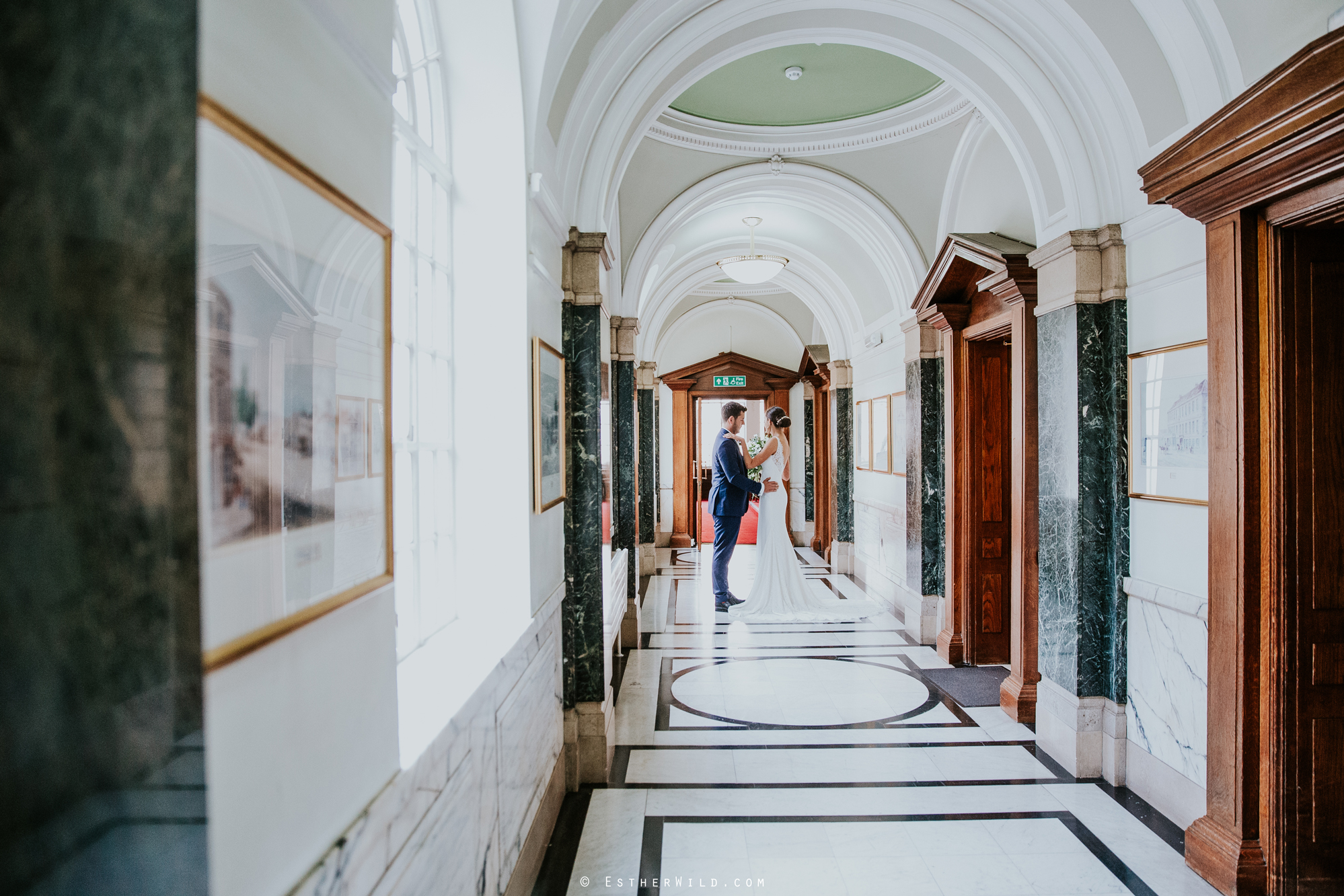 Islington_Town_Hall_Wedding_London_Photographer_Esther_Wild_IMG_5201.jpg