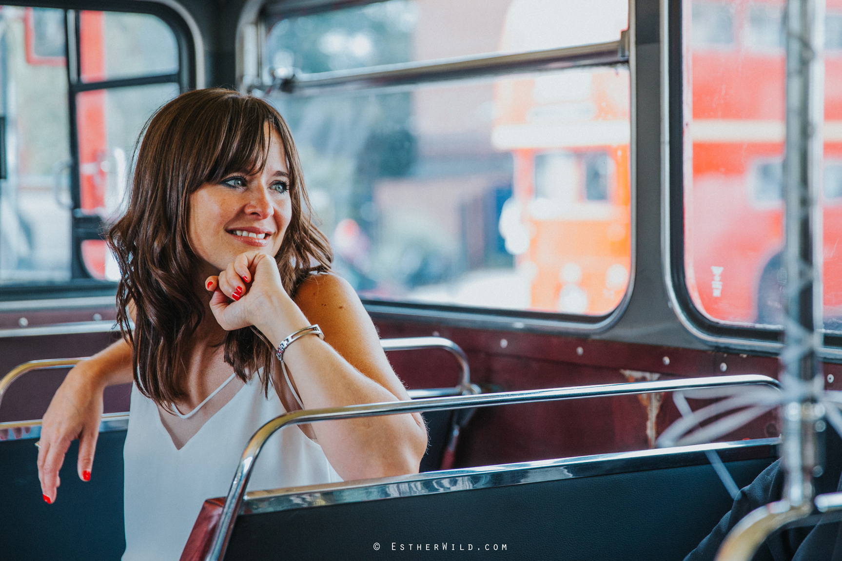 Islington_Town_Hall_Wedding_London_Photographer_Esther_Wild_IMG_5471.jpg
