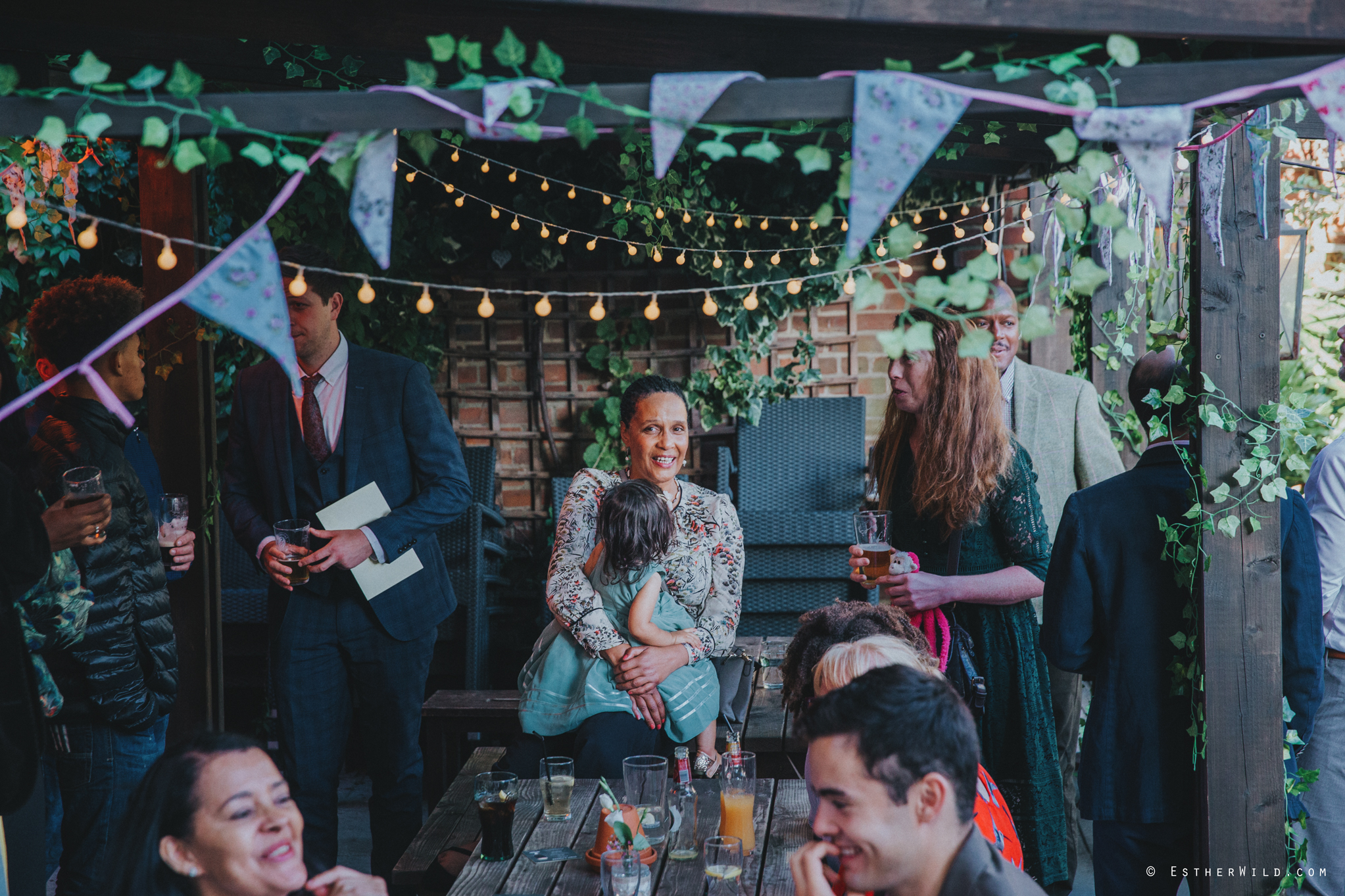 Islington_Town_Hall_Wedding_London_Photographer_Esther_Wild_IMG_7338.jpg