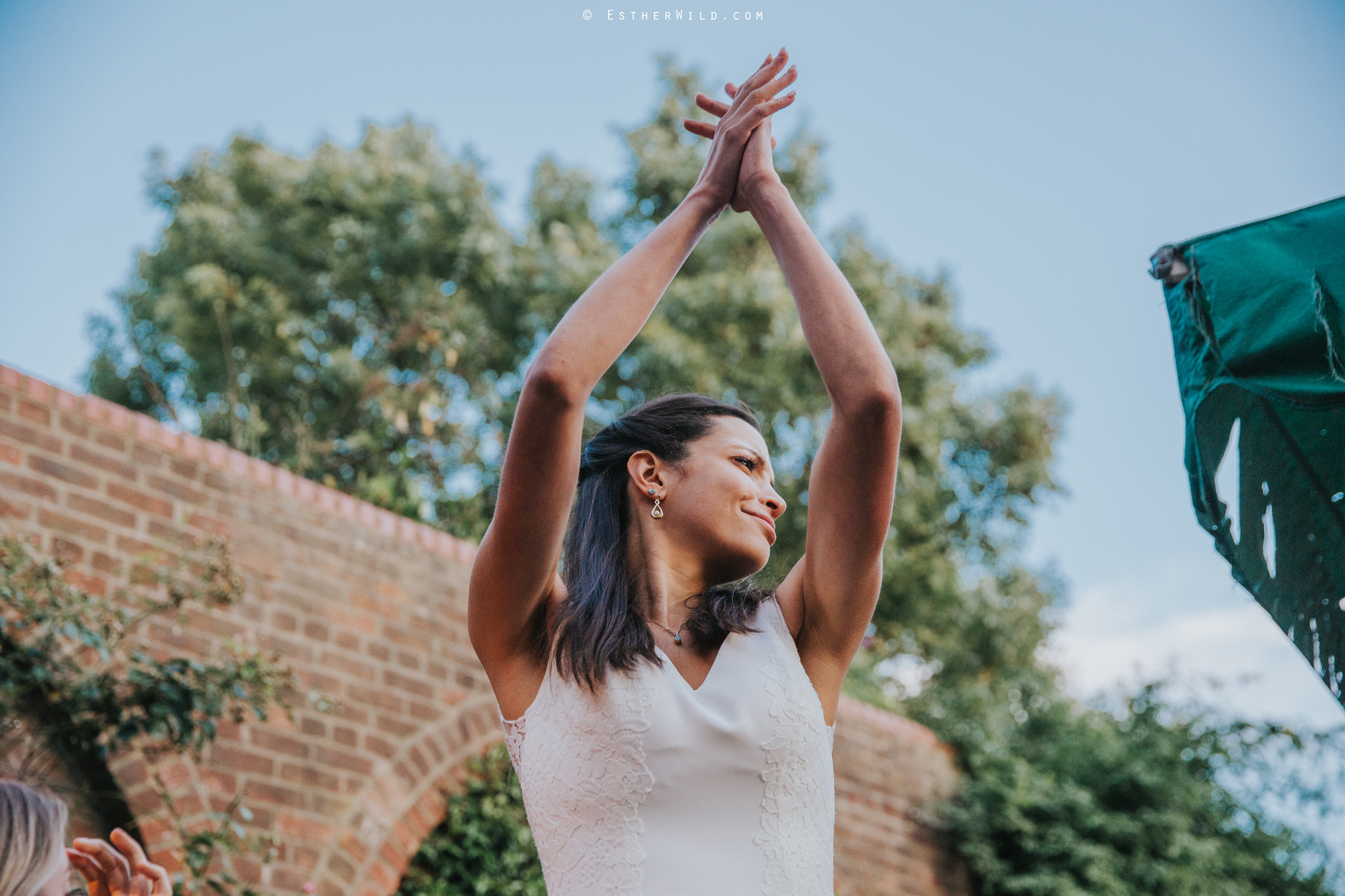 Islington_Town_Hall_Wedding_London_Photographer_Esther_Wild_IMG_7725.jpg