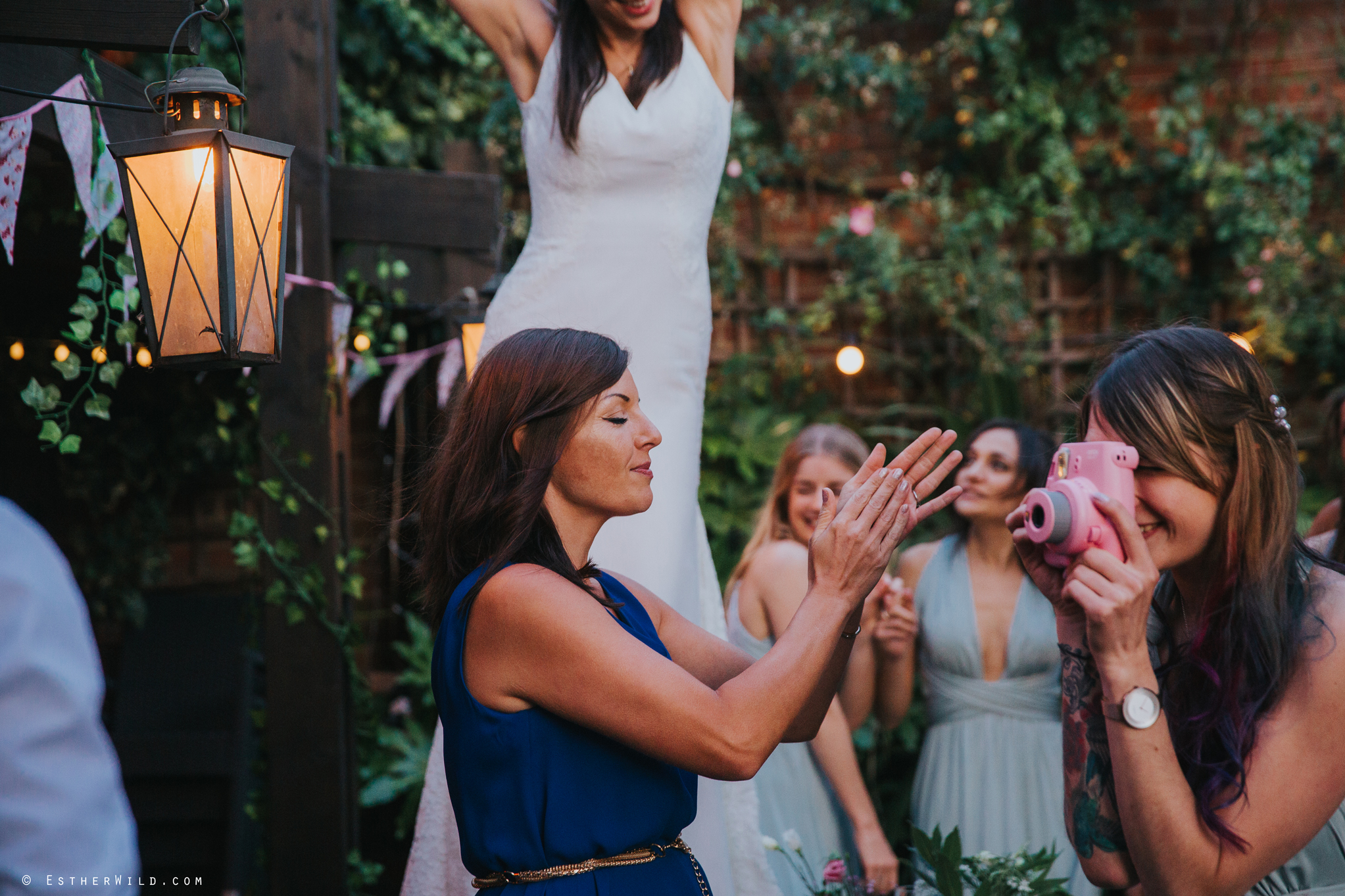 Islington_Town_Hall_Wedding_London_Photographer_Esther_Wild_IMG_7777.jpg