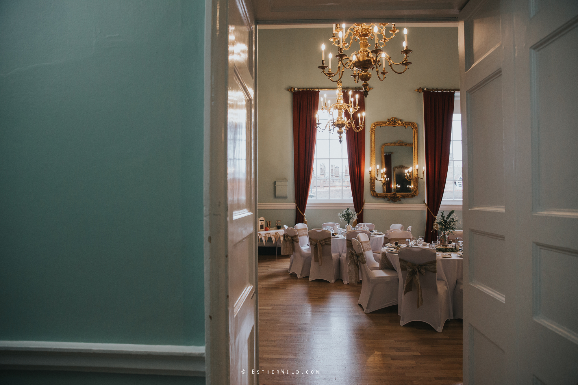 Kings_Lynn_Town_Hall_Wedding_Marry_In_Norfolk_Wedding_Esther_Wild_Photographer_IMG_5586.jpg