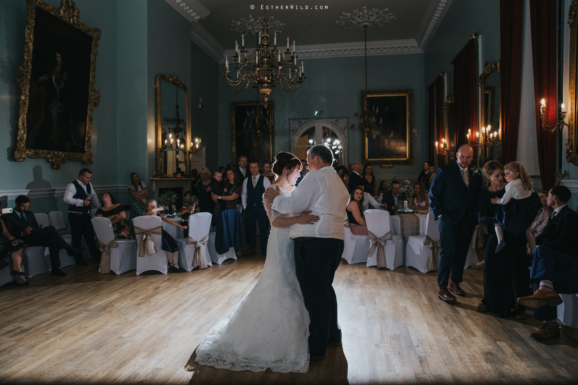 Kings_Lynn_Town_Hall_Wedding_Marry_In_Norfolk_Wedding_Esther_Wild_Photographer_IMG_6671.jpg