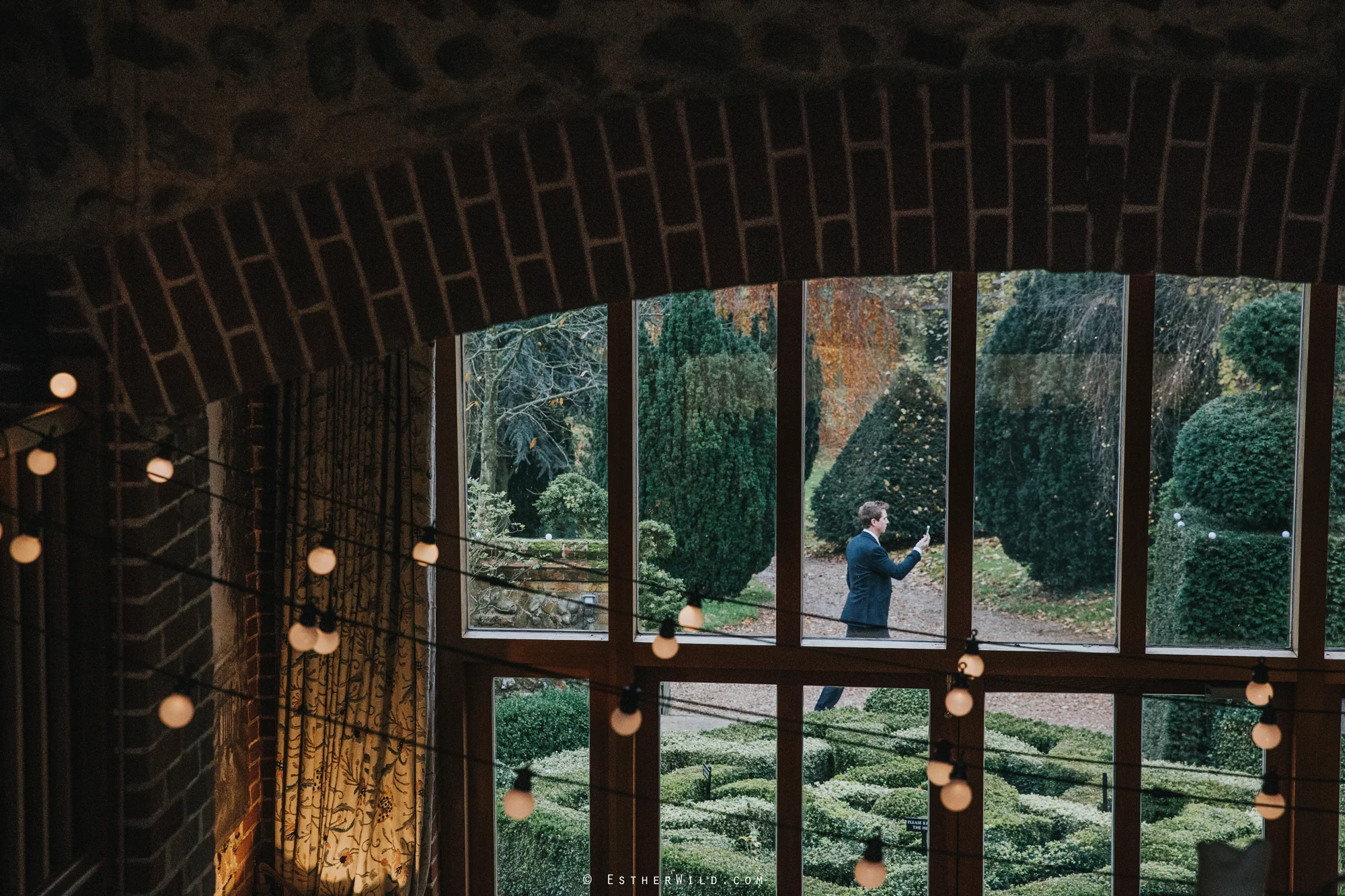 1117_Chaucer_Barn_Wedding_Photography_Esther_Wild_Norfolk_Photographer_IMG_0408.jpg