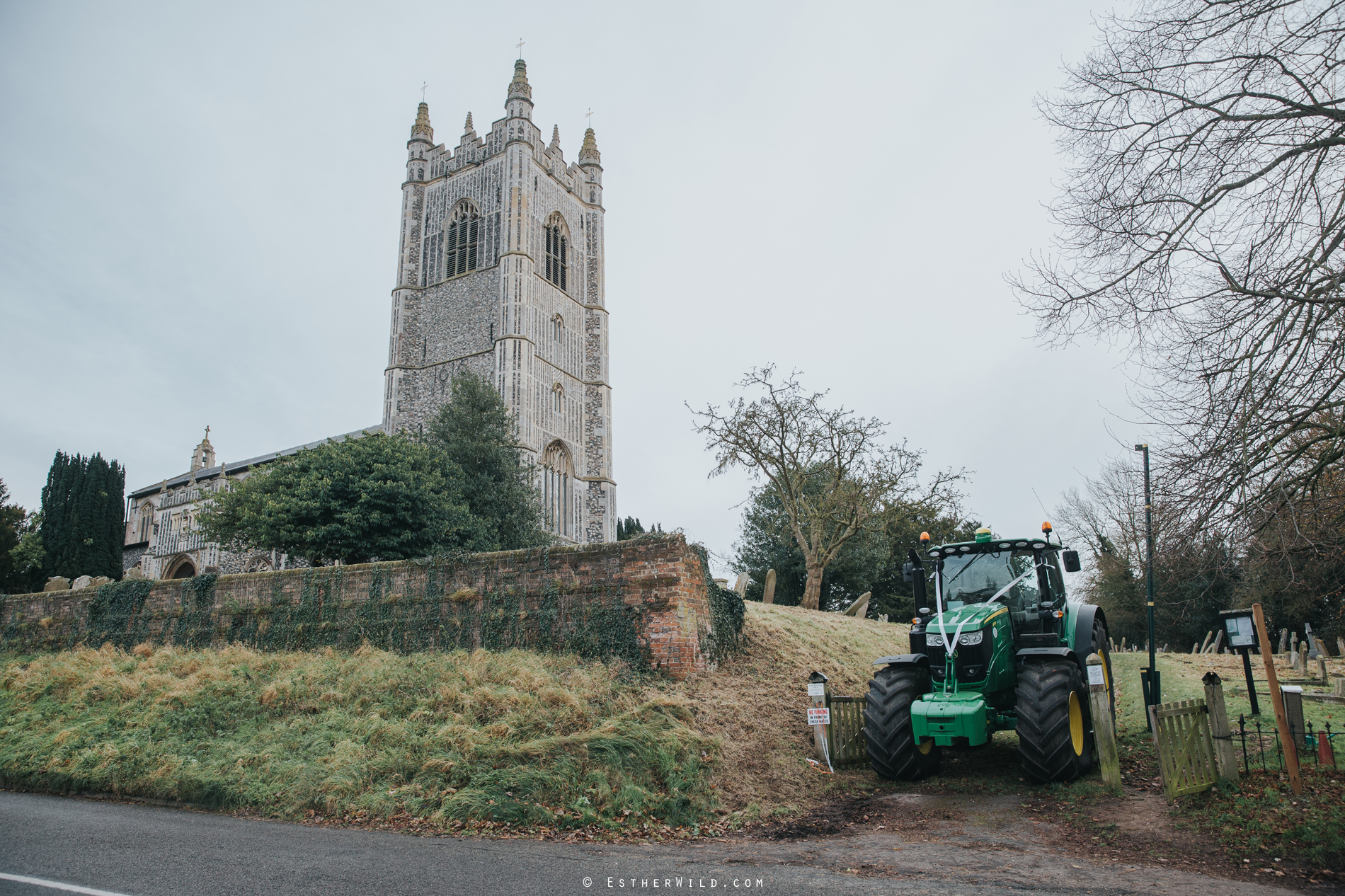 1217_Redenhall_Harleston_Norfolk_Farmer_Wedding_Esther_Wild_IMG_0978.jpg