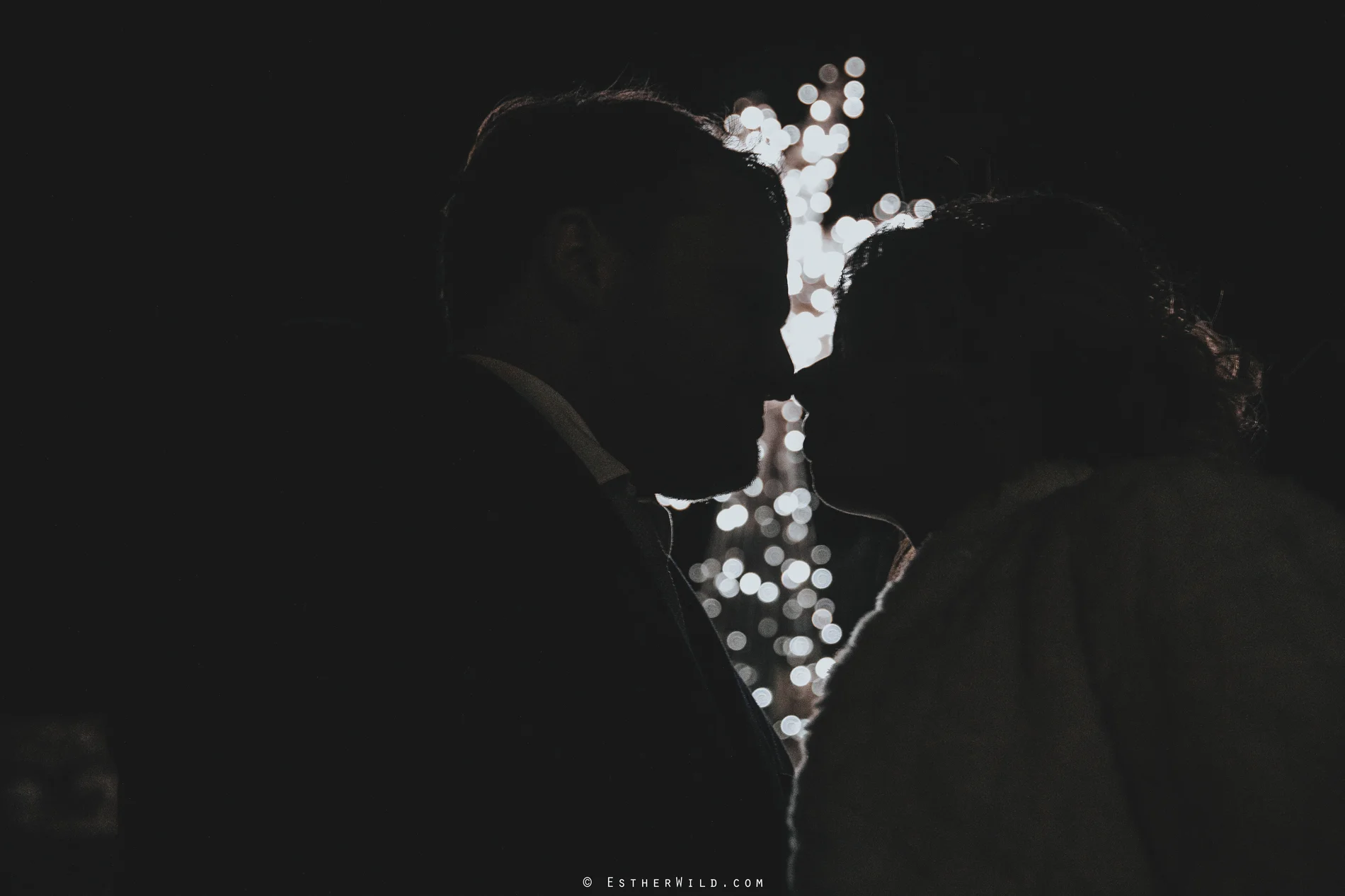1217_Redenhall_Harleston_Norfolk_Farmer_Wedding_Esther_Wild_IMG_2392.jpg
