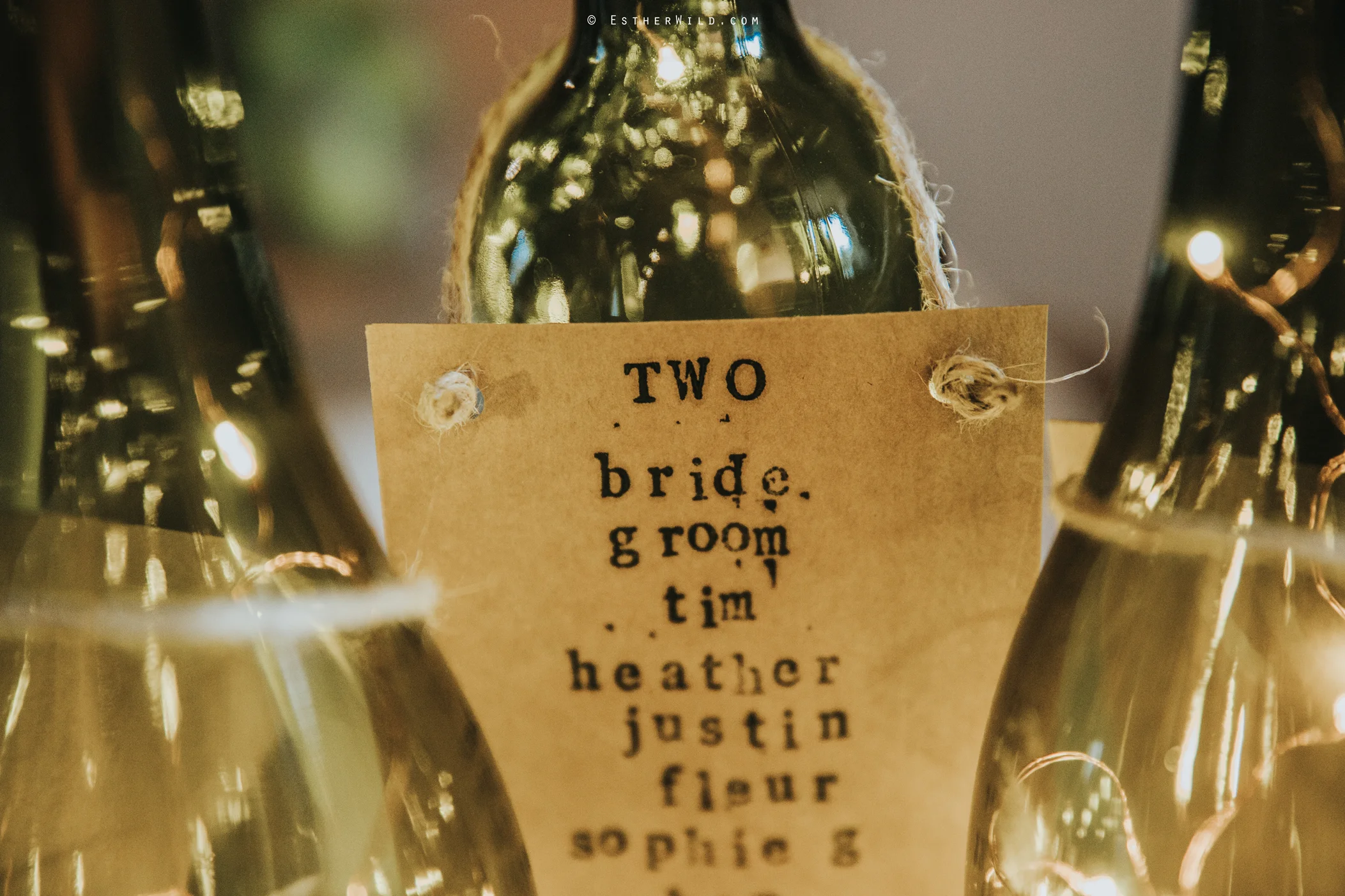 Wedding_Photographer_Chaucer_Barn_ Norfolk_Copyright_Esther_Wild_