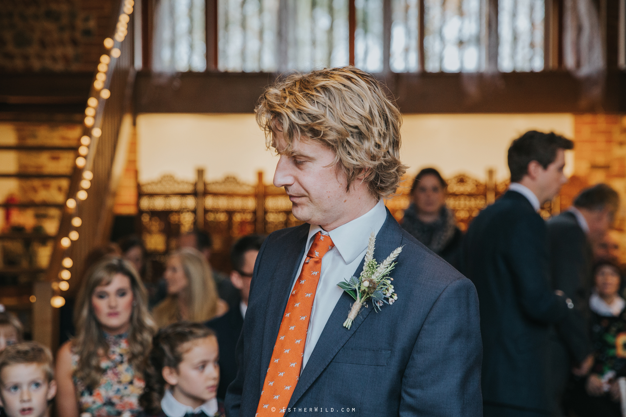 Wedding_Photographer_Chaucer_Barn_ Norfolk_Copyright_Esther_Wild_