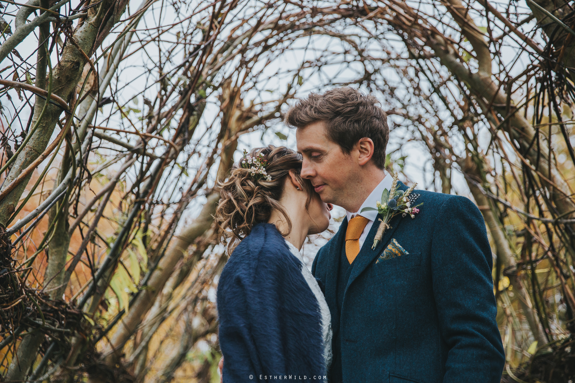 Wedding_Photographer_Chaucer_Barn_Holt_Norfolk_Country_Rustic_Venue_Copyright_Esther_Wild_