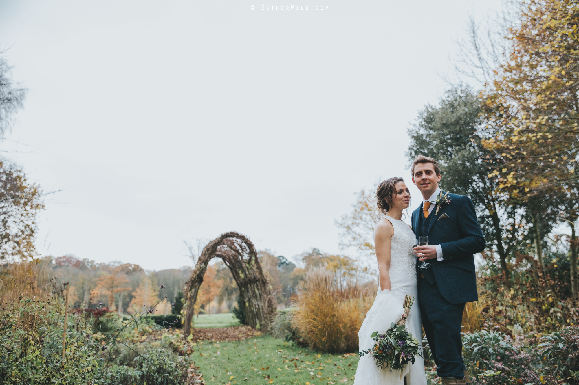 Wedding_Photographer_Chaucer_Barn_Holt_Norfolk_Country_Rustic_Venue_Copyright_Esther_Wild_