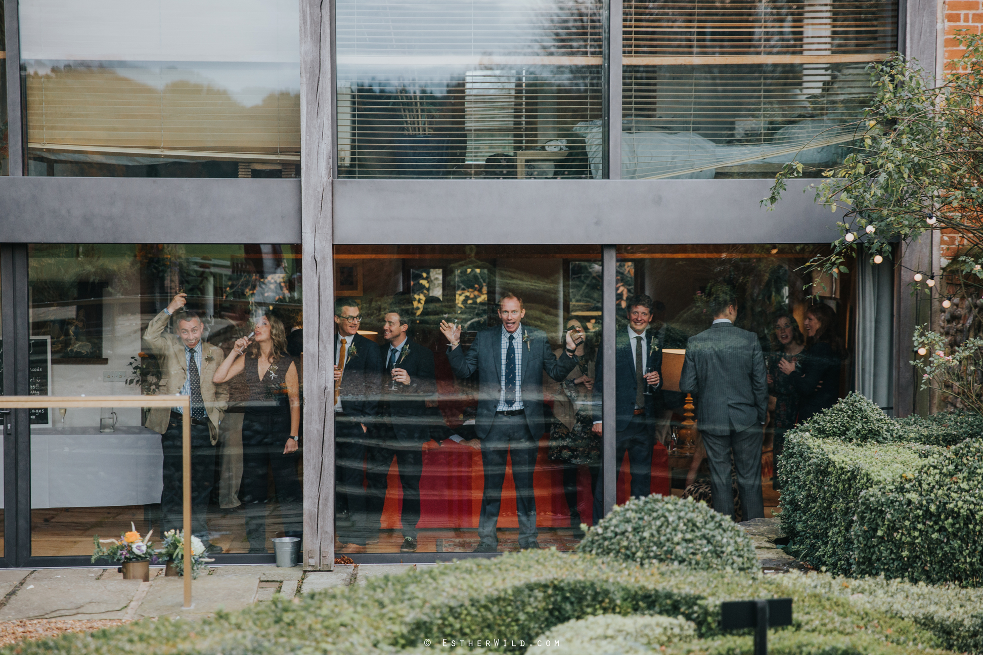 Wedding_Photographer_Chaucer_Barn_Holt_Norfolk_Country_Rustic_Venue_Copyright_Esther_Wild_