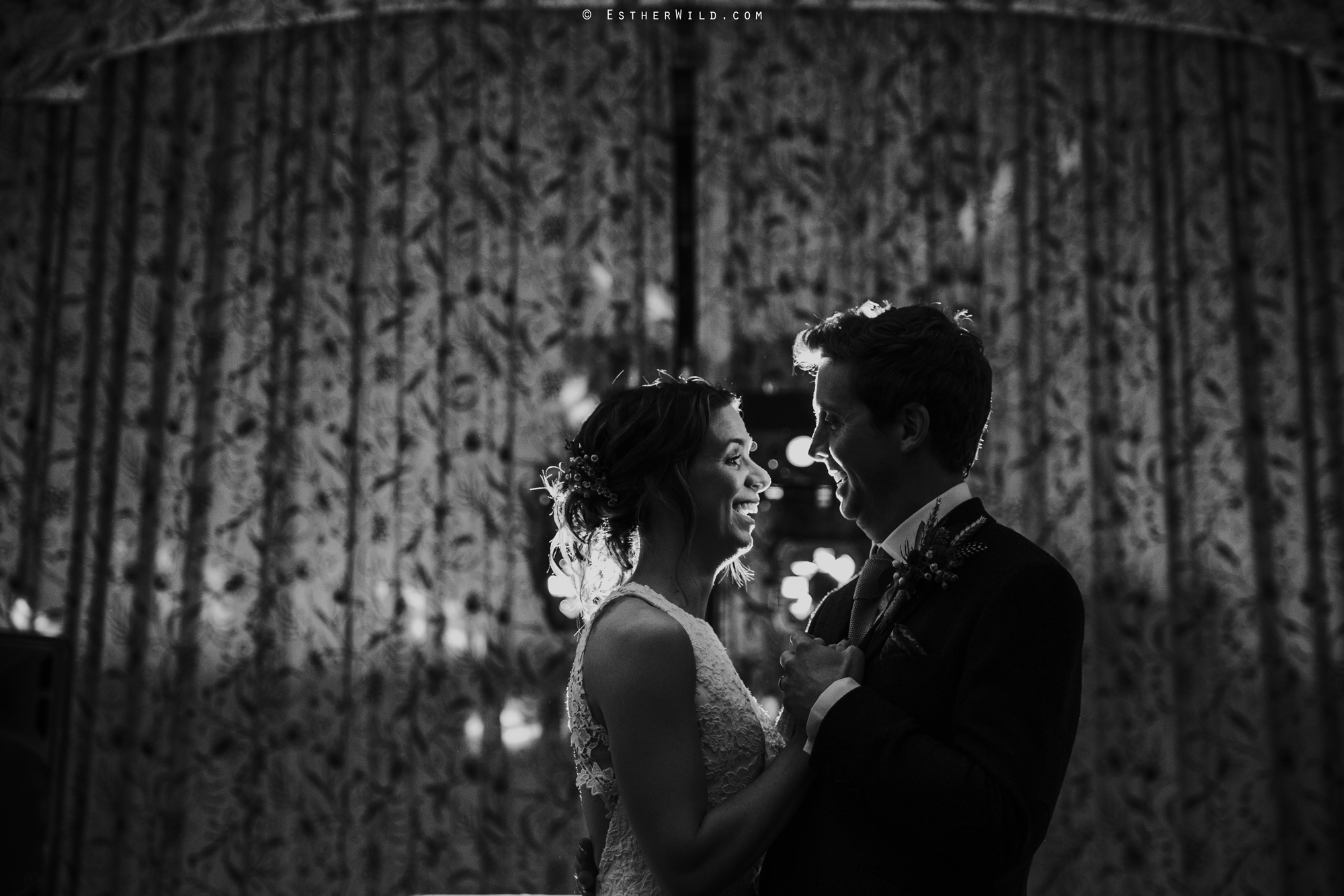 Wedding_Photographer_Chaucer_Barn_Holt_Norfolk_Country_Rustic_Venue_Copyright_Esther_Wild_IMG_2368-2.jpg