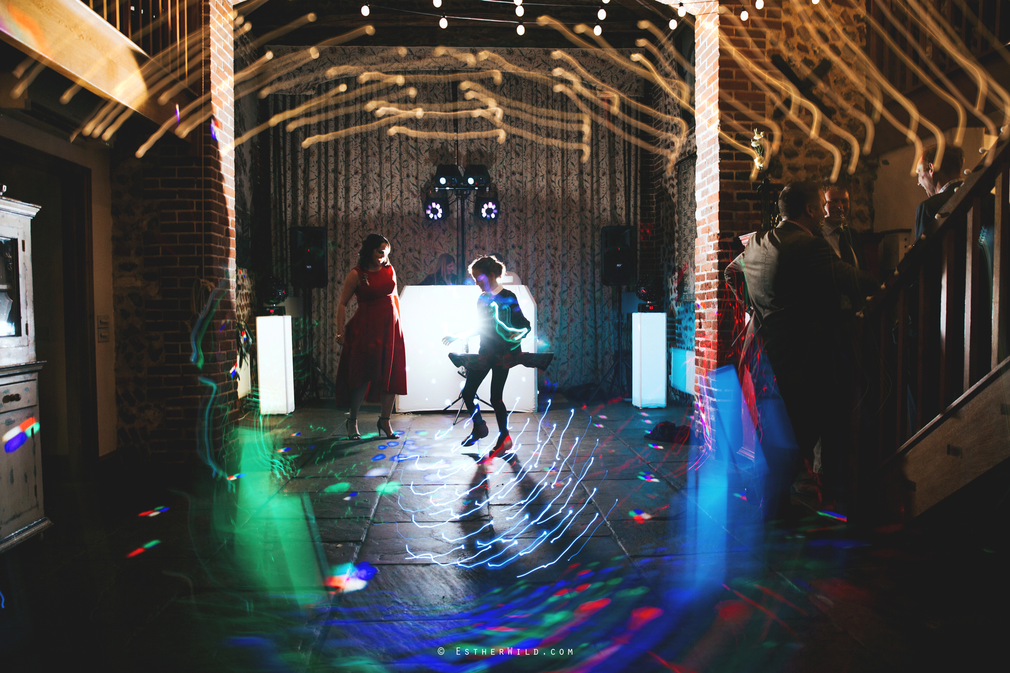 Wedding_Photographer_Chaucer_Barn_Holt_Norfolk_Country_Rustic_Venue_Copyright_Esther_Wild_IMG_2283.jpg