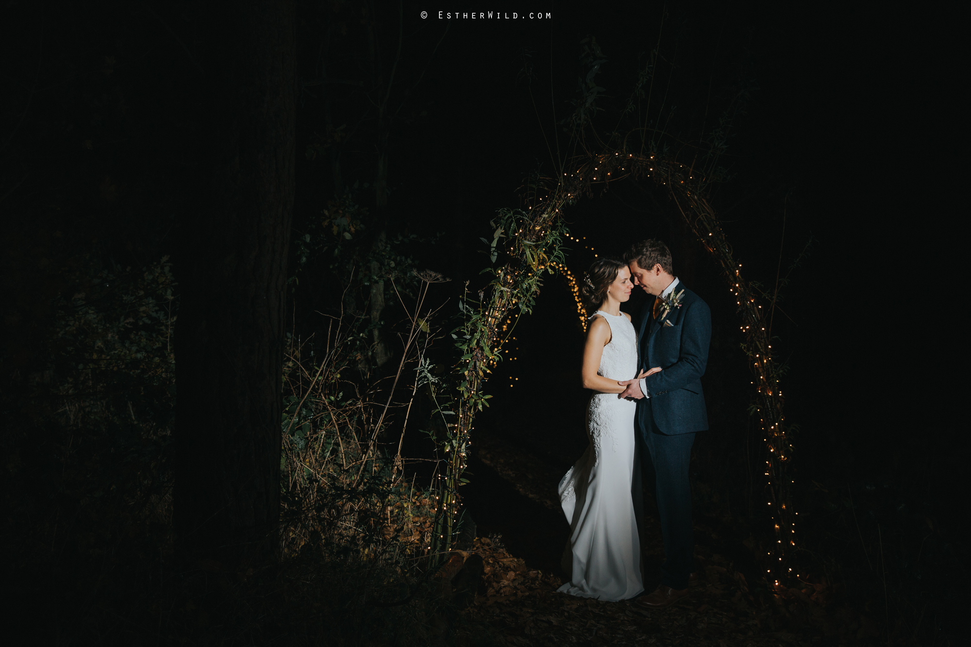 Wedding_Photographer_Chaucer_Barn_Holt_Norfolk_Country_Rustic_Venue_Copyright_Esther_Wild_IMG_2518.jpg