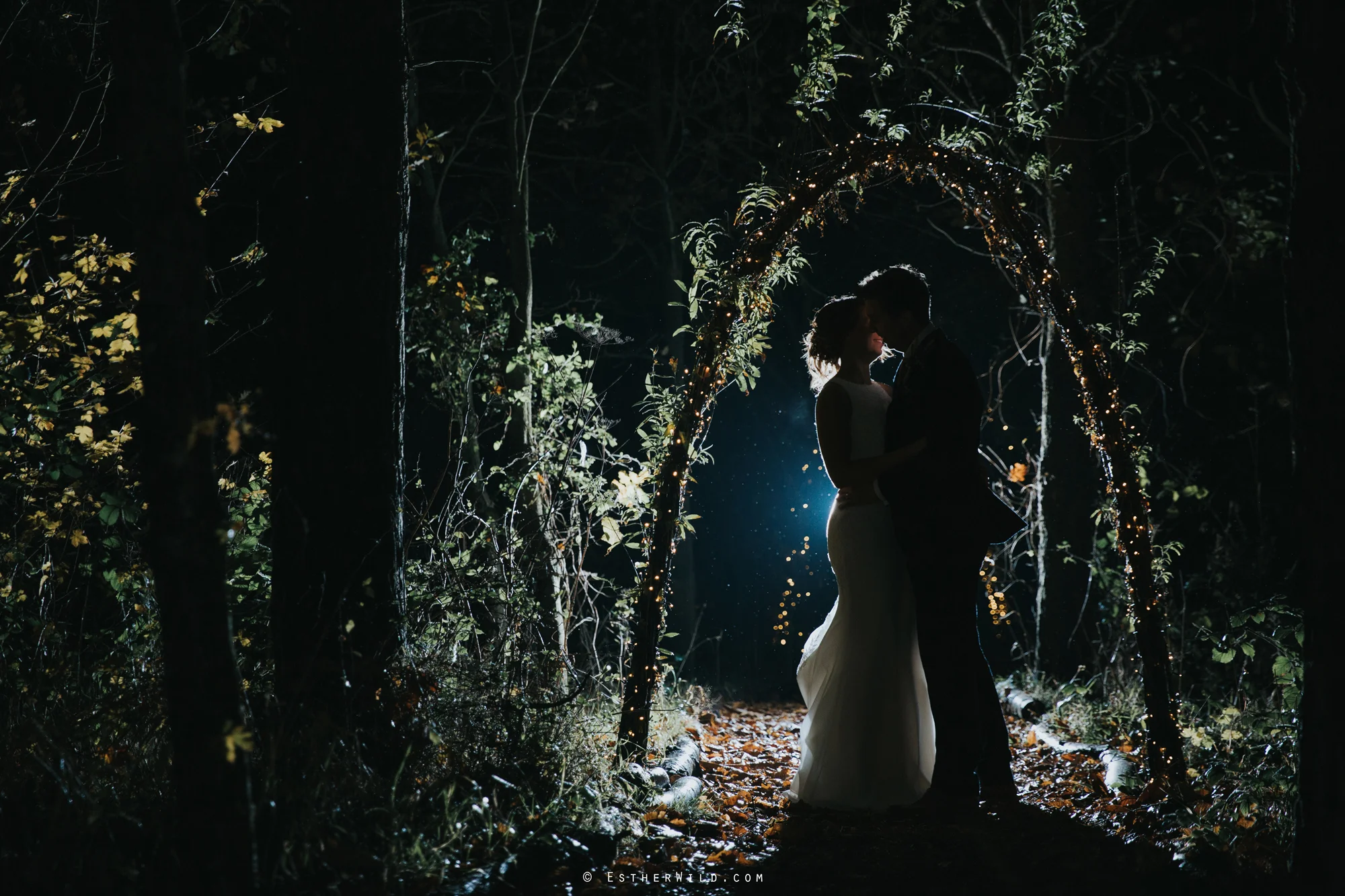 Wedding_Photographer_Chaucer_Barn_Holt_Norfolk_Country_Rustic_Venue_Copyright_Esther_Wild_IMG_2533.jpg