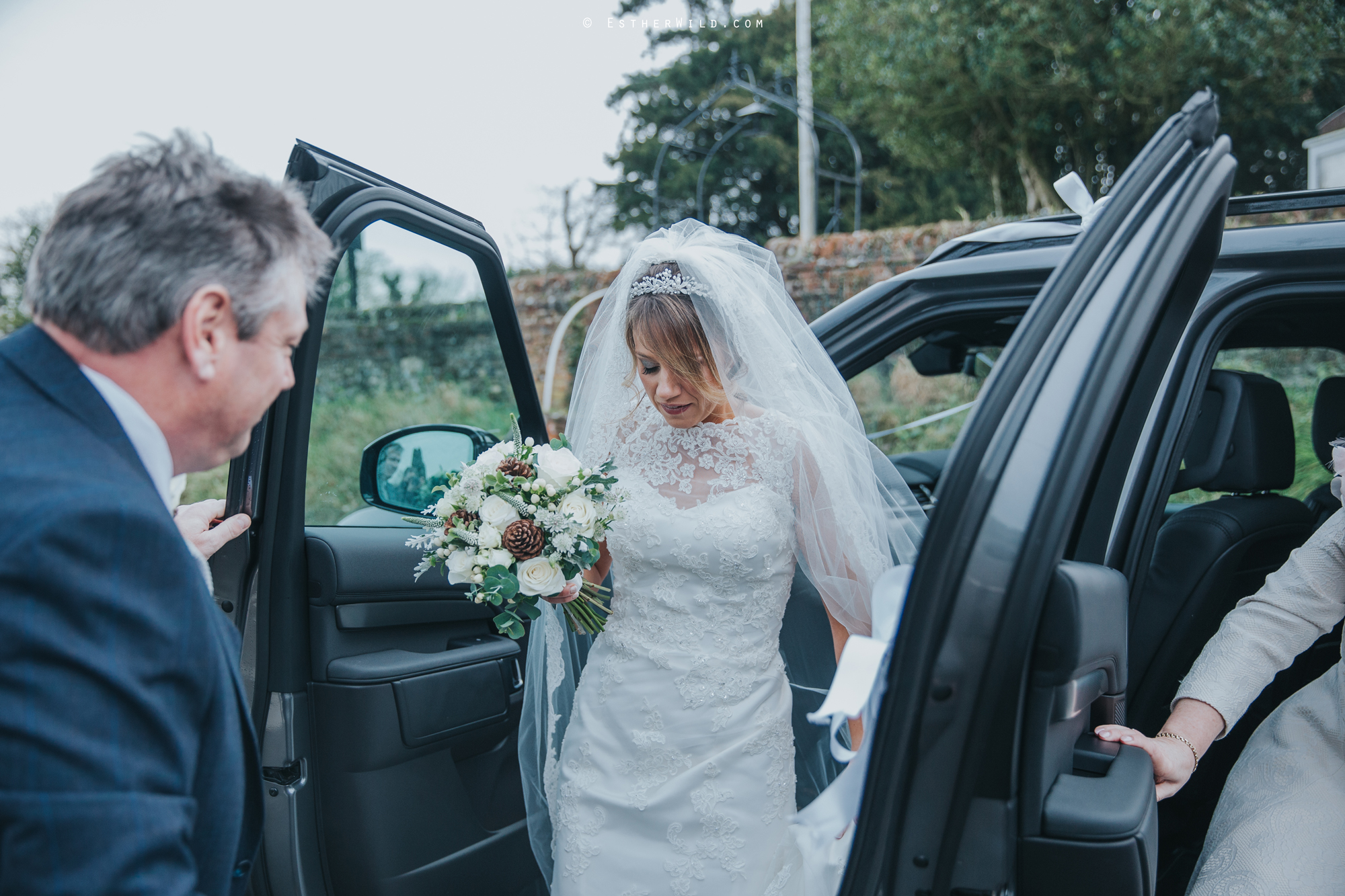 Wedding_Photography_Diss_Gawdy_Hall_Redenhall_Church_Norfolk_Winter_Esther_Wild_Copyright_IMG_1037.jpg