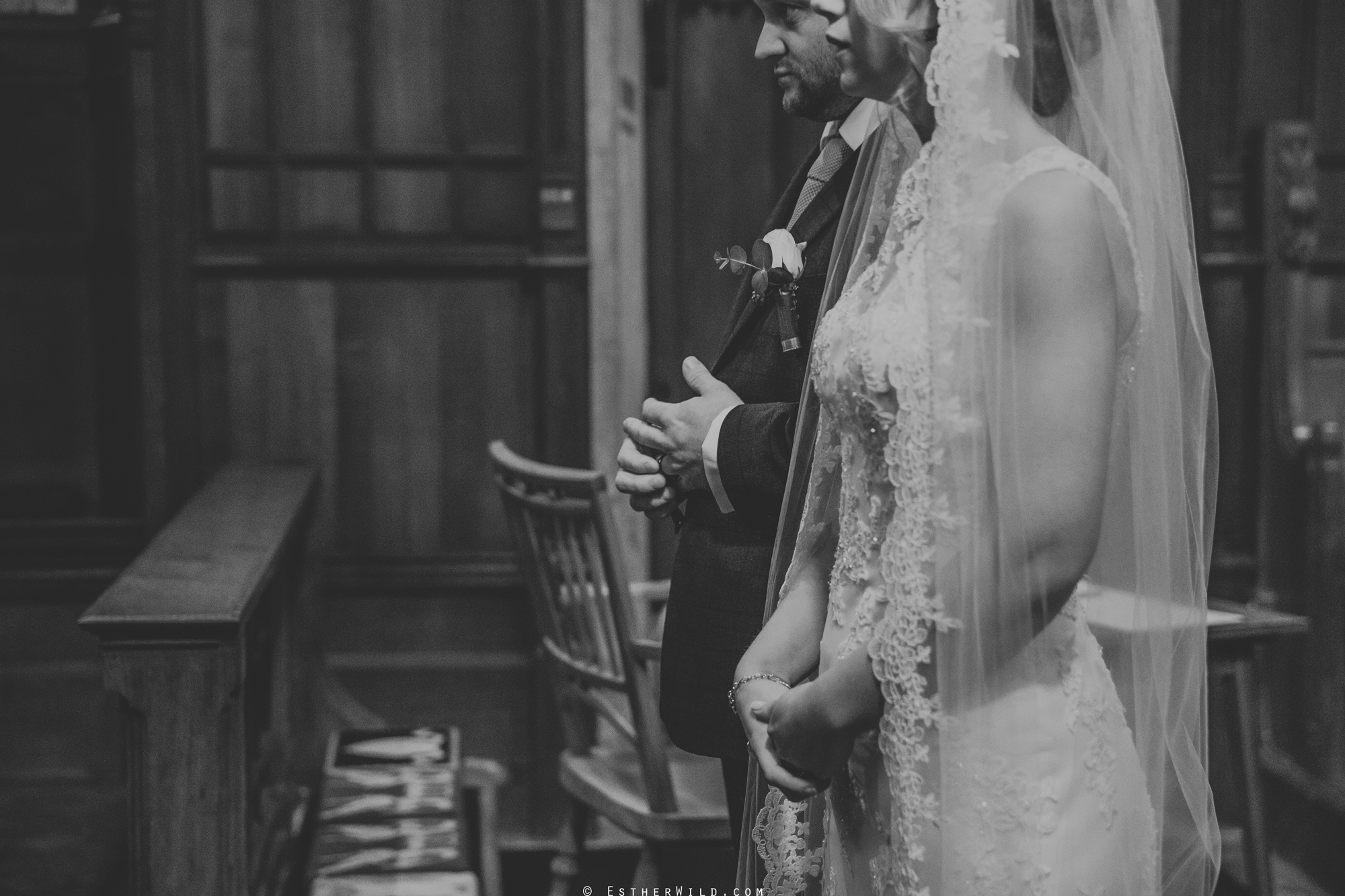 Wedding_Photography_Diss_Gawdy_Hall_Redenhall_Church_Norfolk_Winter_Esther_Wild_Copyright_IMG_1314-2.jpg