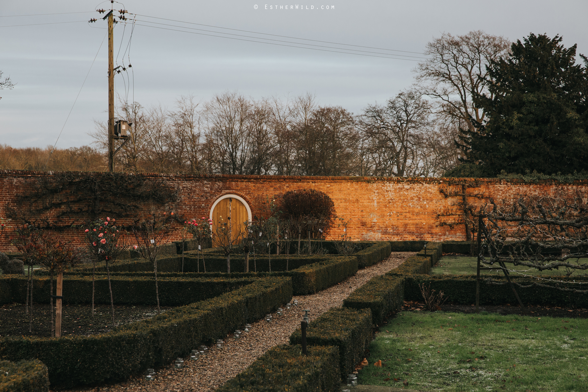 Wedding_Photography_Diss_Gawdy_Hall_Redenhall_Church_Norfolk_Winter_Esther_Wild_Copyright_IMG_1722.jpg