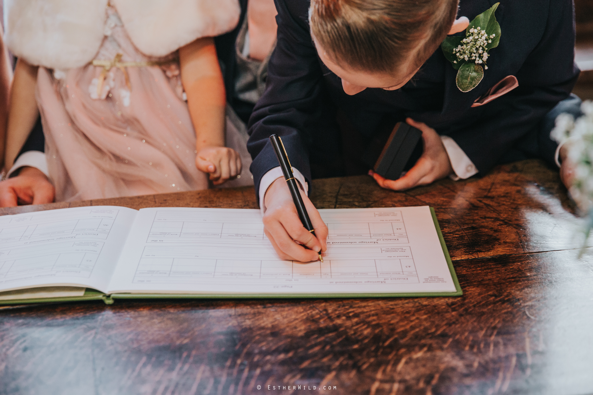 Wedding_Kings_Lynn_Town_Hall_Norfolk_Photographer_Esther_Wild_IMG_1112.jpg