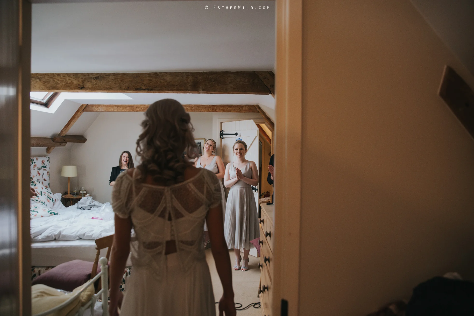 Elms_Barn_Weddings_Suffolk_Photographer_Copyright_Esther_Wild_IMG_0935.jpg