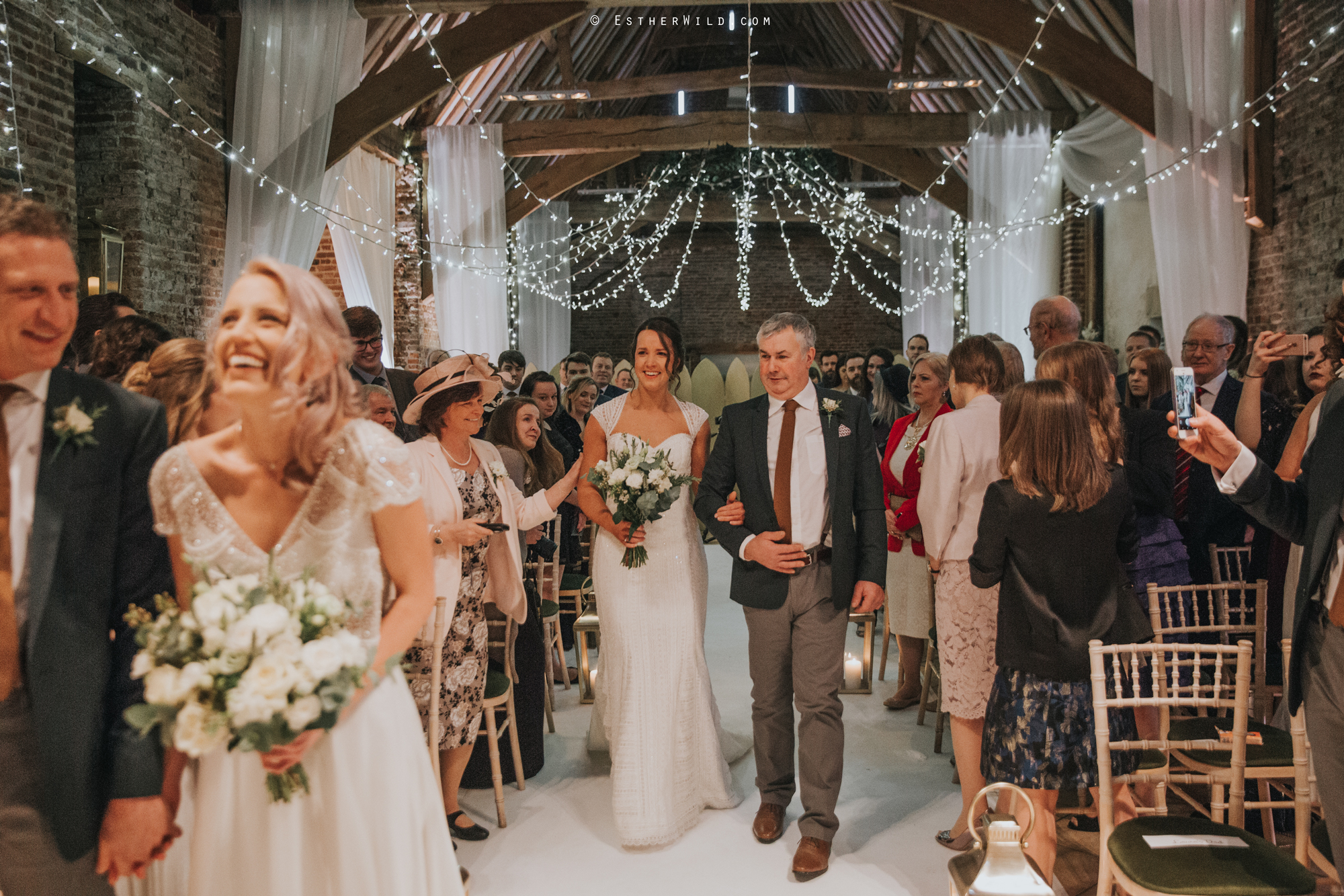 Elms_Barn_Weddings_Suffolk_Photographer_Copyright_Esther_Wild_IMG_1126.jpg