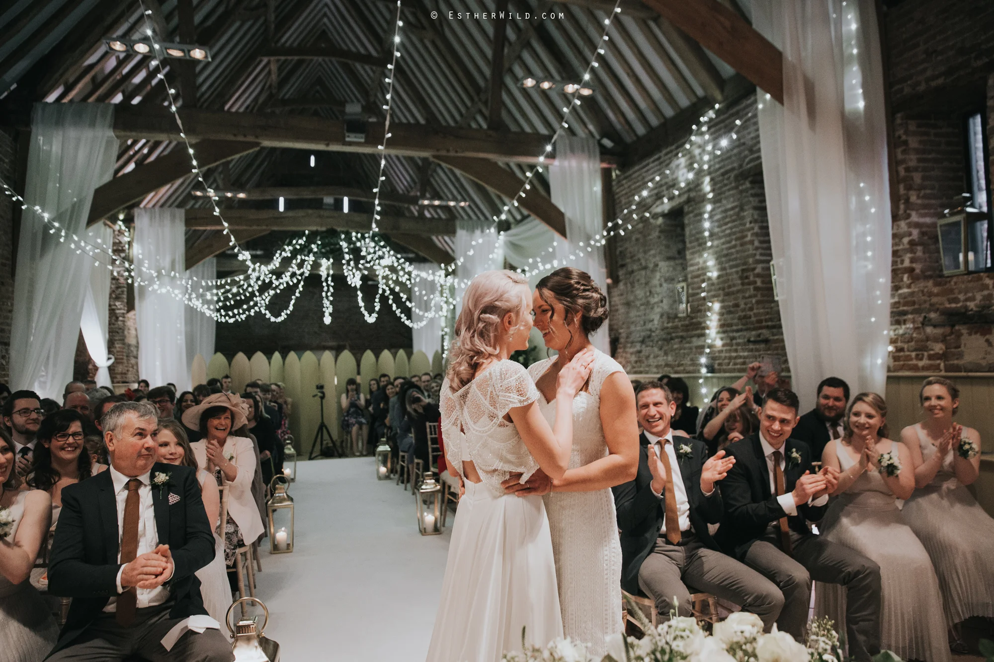 Elms_Barn_Weddings_Suffolk_Photographer_Copyright_Esther_Wild_IMG_1274.jpg