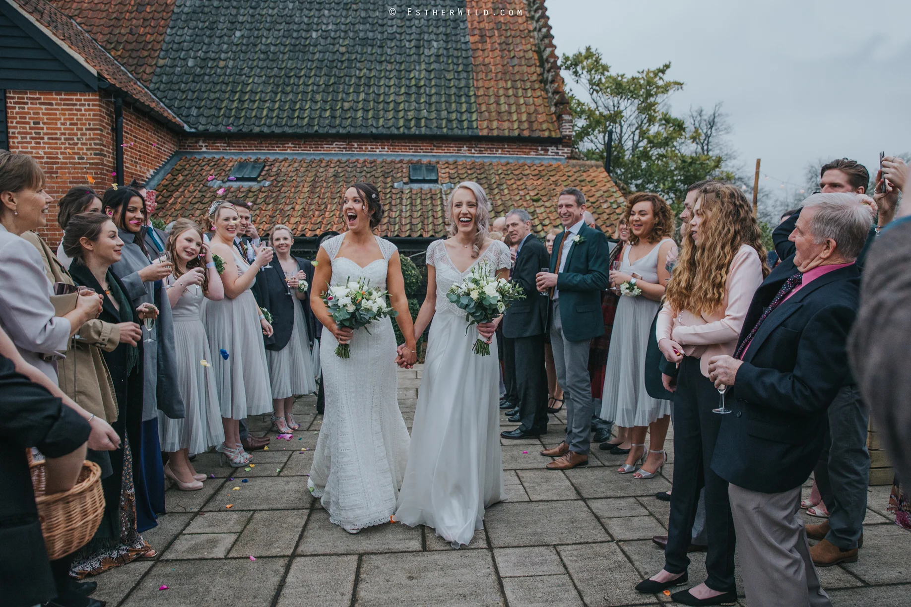 Elms_Barn_Weddings_Suffolk_Photographer_Copyright_Esther_Wild_IMG_1475.jpg