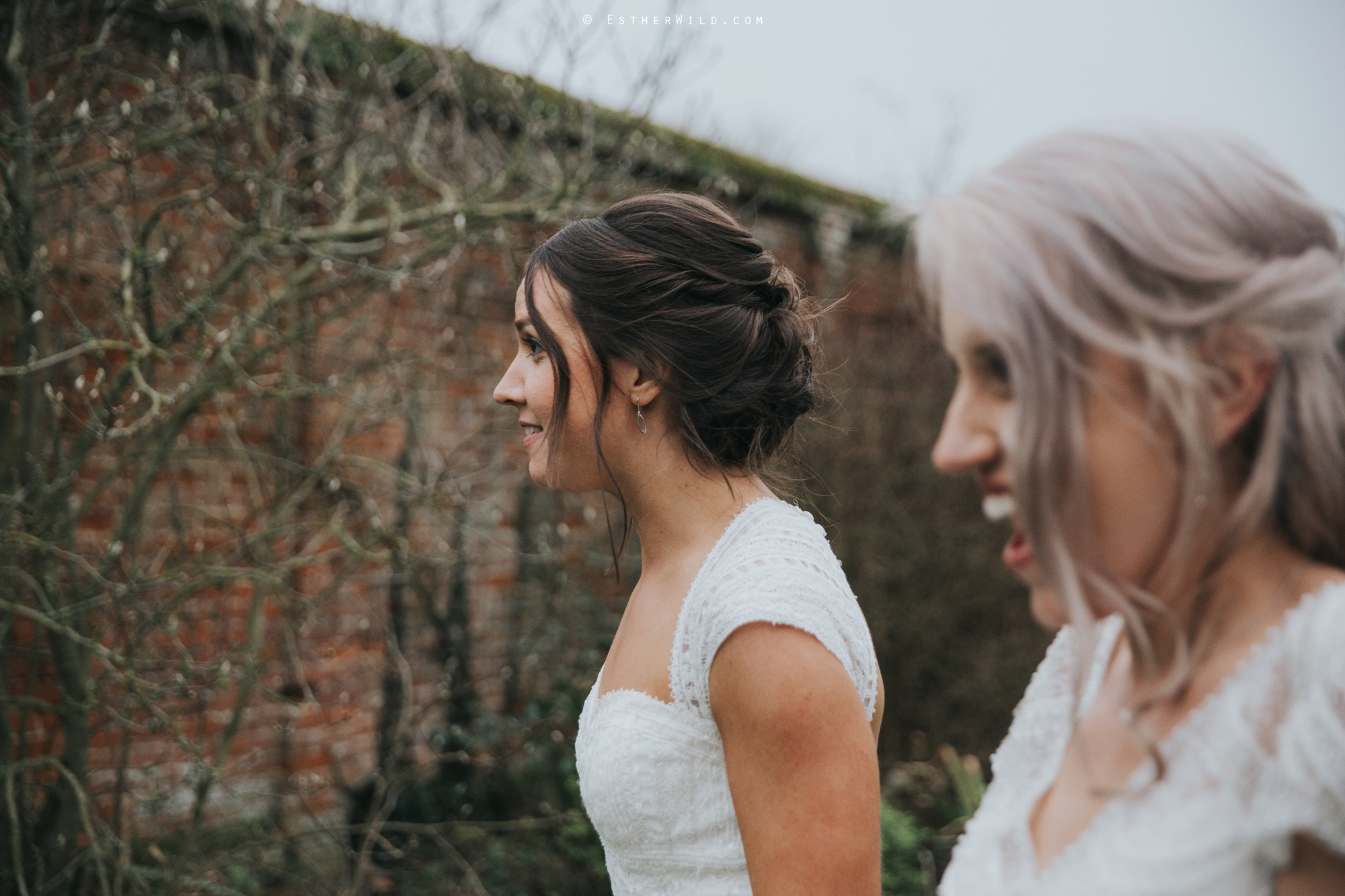 Elms_Barn_Weddings_Suffolk_Photographer_Copyright_Esther_Wild_IMG_2063.jpg