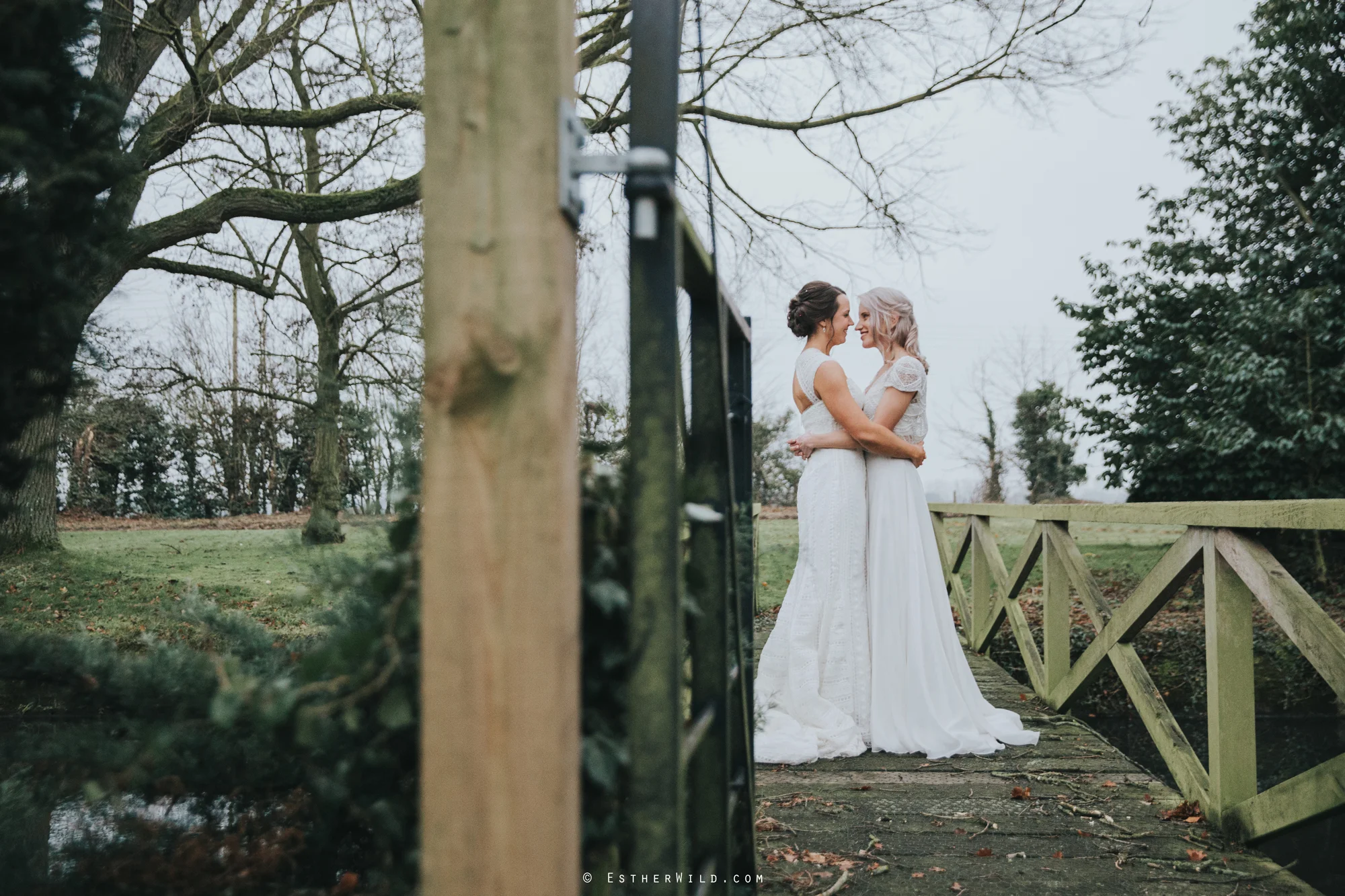 Elms_Barn_Weddings_Suffolk_Photographer_Copyright_Esther_Wild_IMG_2029.jpg