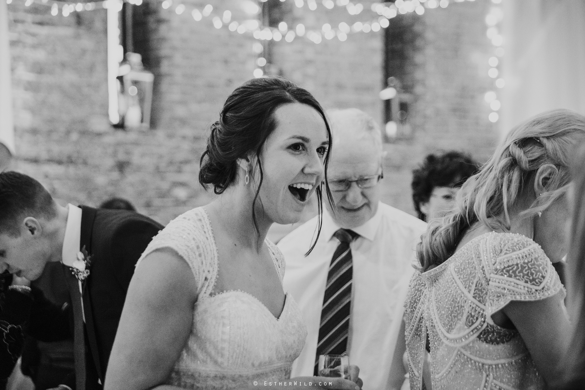 Elms_Barn_Weddings_Suffolk_Photographer_Copyright_Esther_Wild_IMG_2338-2.jpg