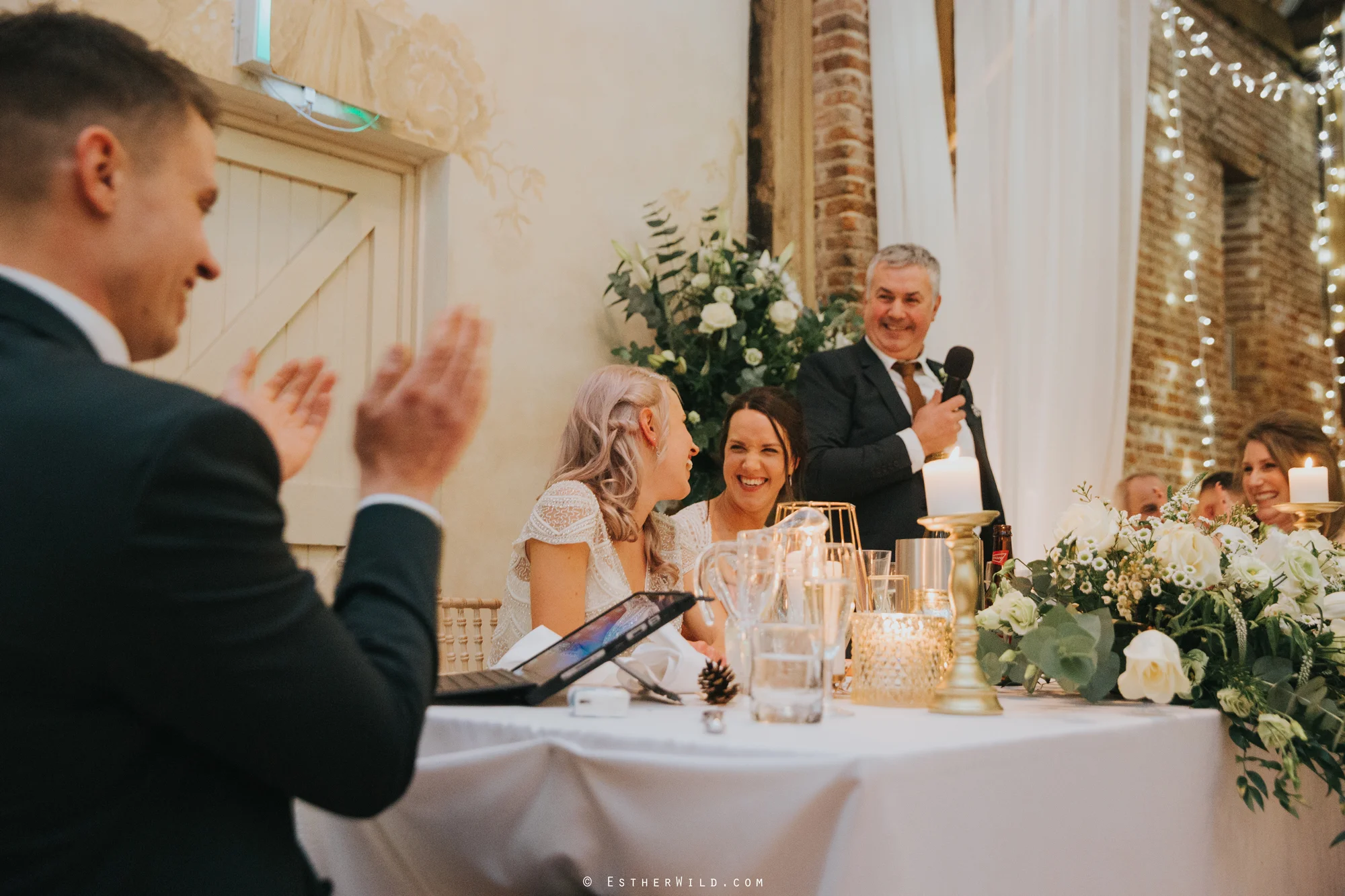Elms_Barn_Weddings_Suffolk_Photographer_Copyright_Esther_Wild_IMG_2529.jpg