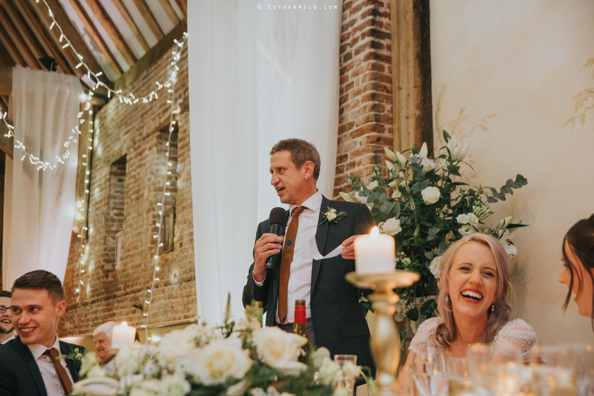 Elms_Barn_Weddings_Suffolk_Photographer_Copyright_Esther_Wild_IMG_2570.jpg