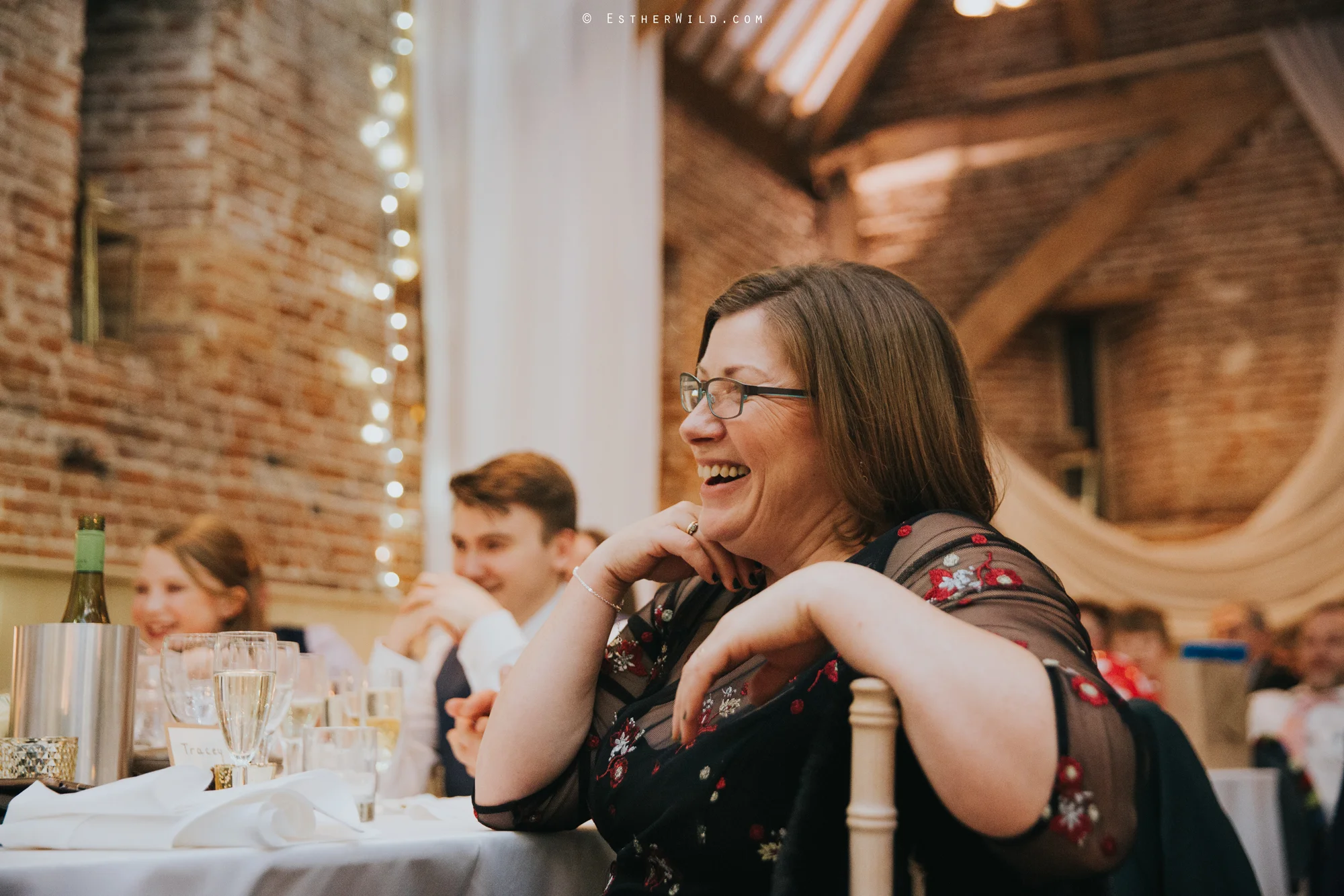 Elms_Barn_Weddings_Suffolk_Photographer_Copyright_Esther_Wild_IMG_2659.jpg