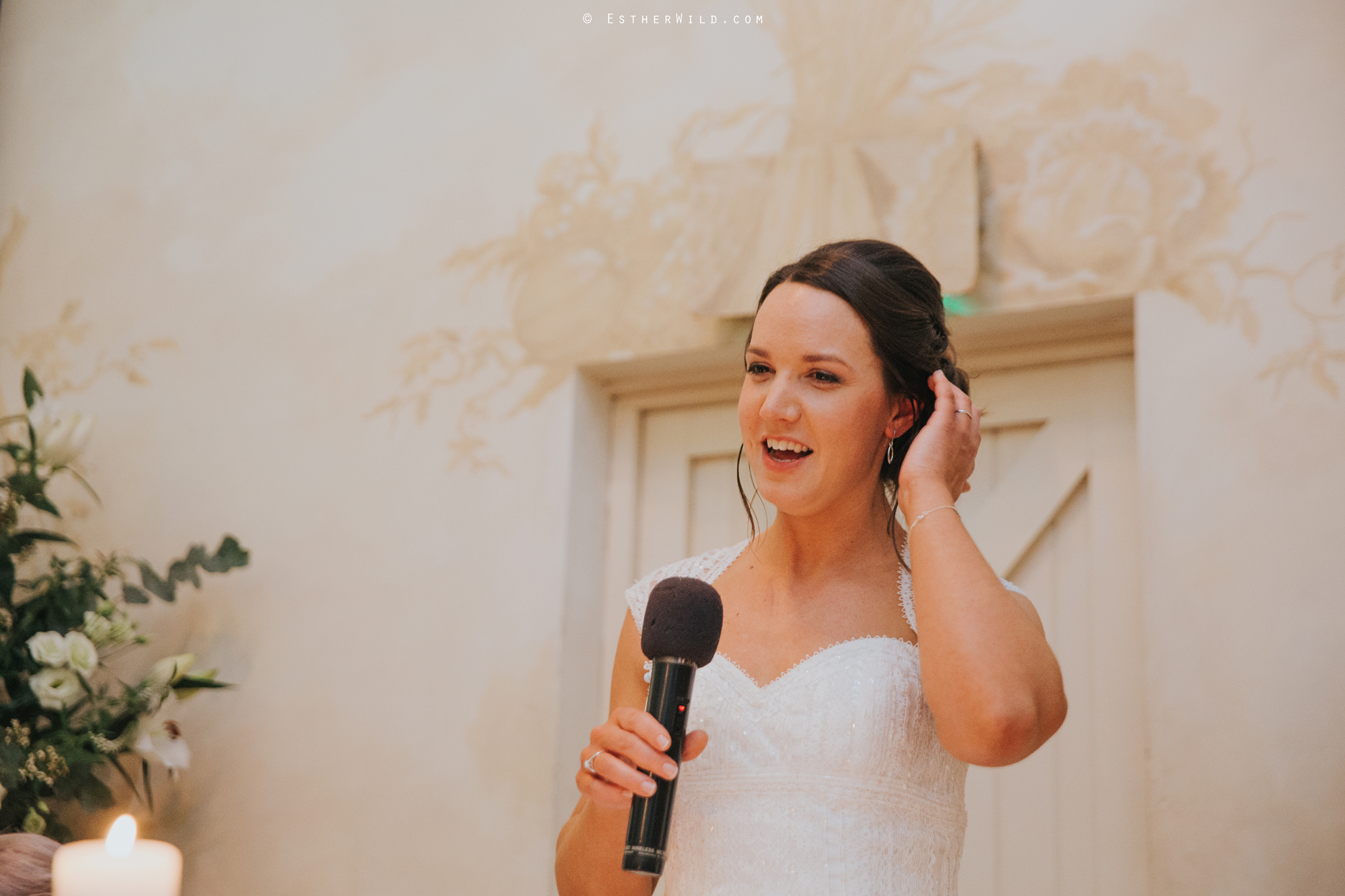 Elms_Barn_Weddings_Suffolk_Photographer_Copyright_Esther_Wild_IMG_2758.jpg