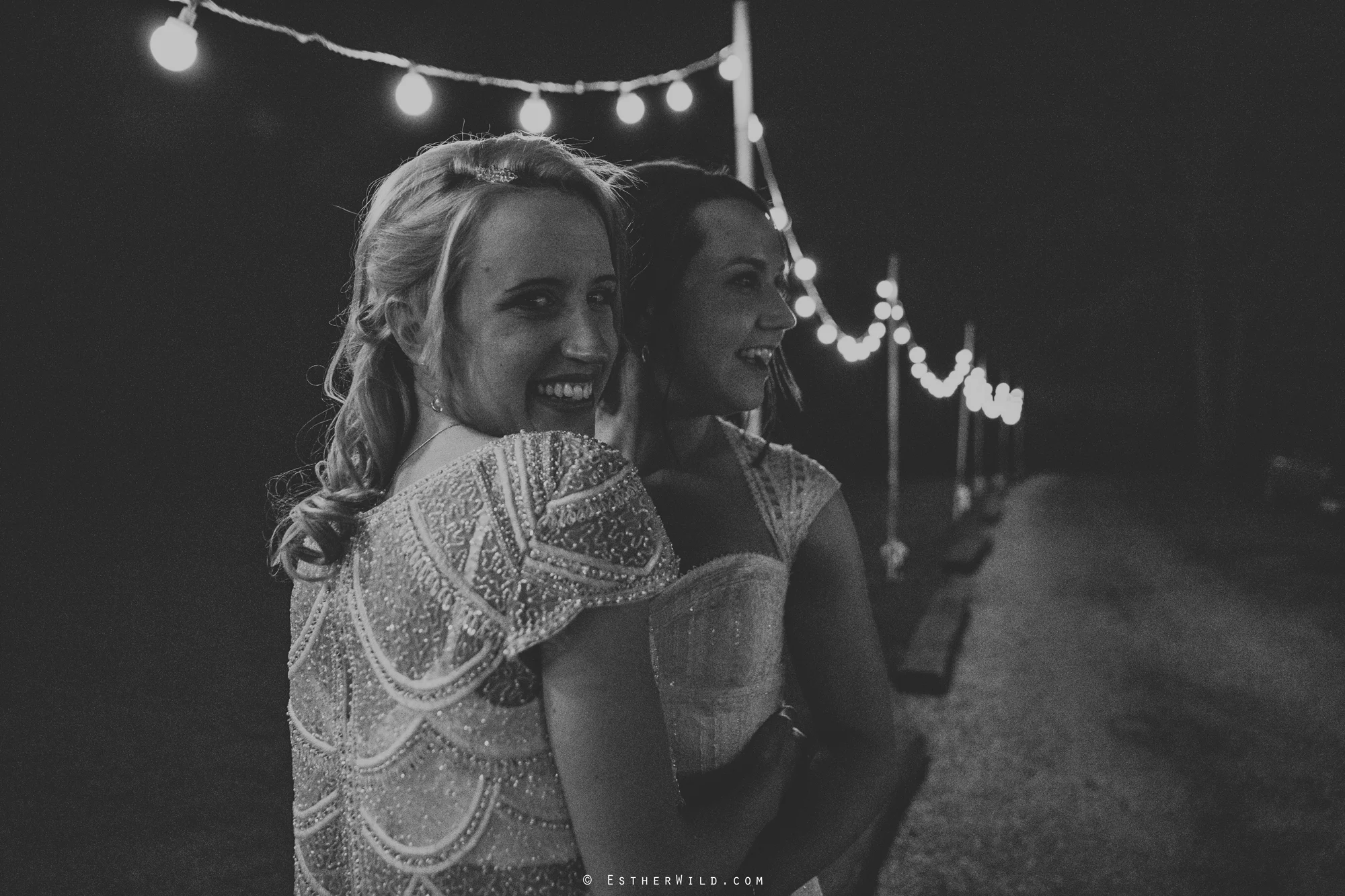 Elms_Barn_Weddings_Suffolk_Photographer_Copyright_Esther_Wild_IMG_3140-2.jpg